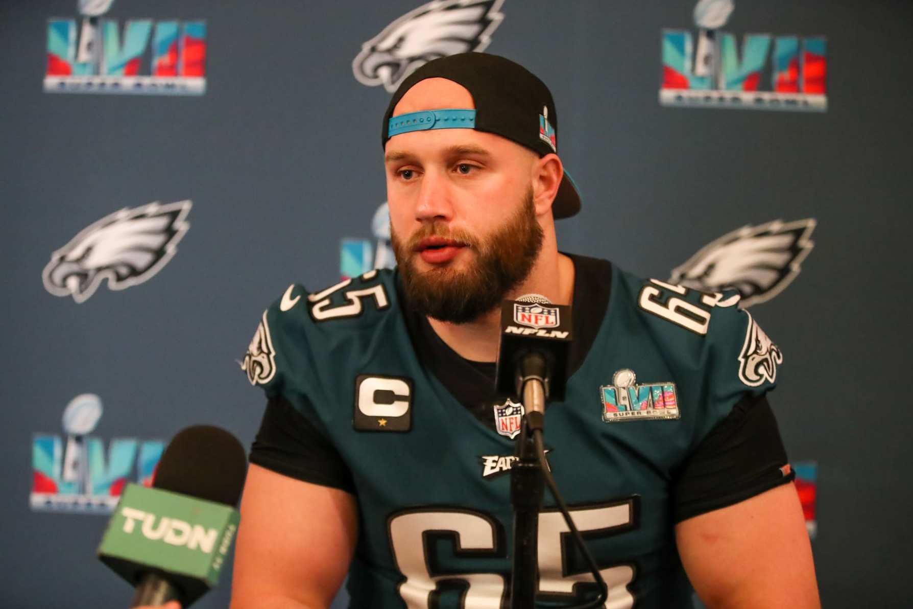 Philadelphia Eagles Player Lane Johnson Maintains a 5,500-Calorie Diet