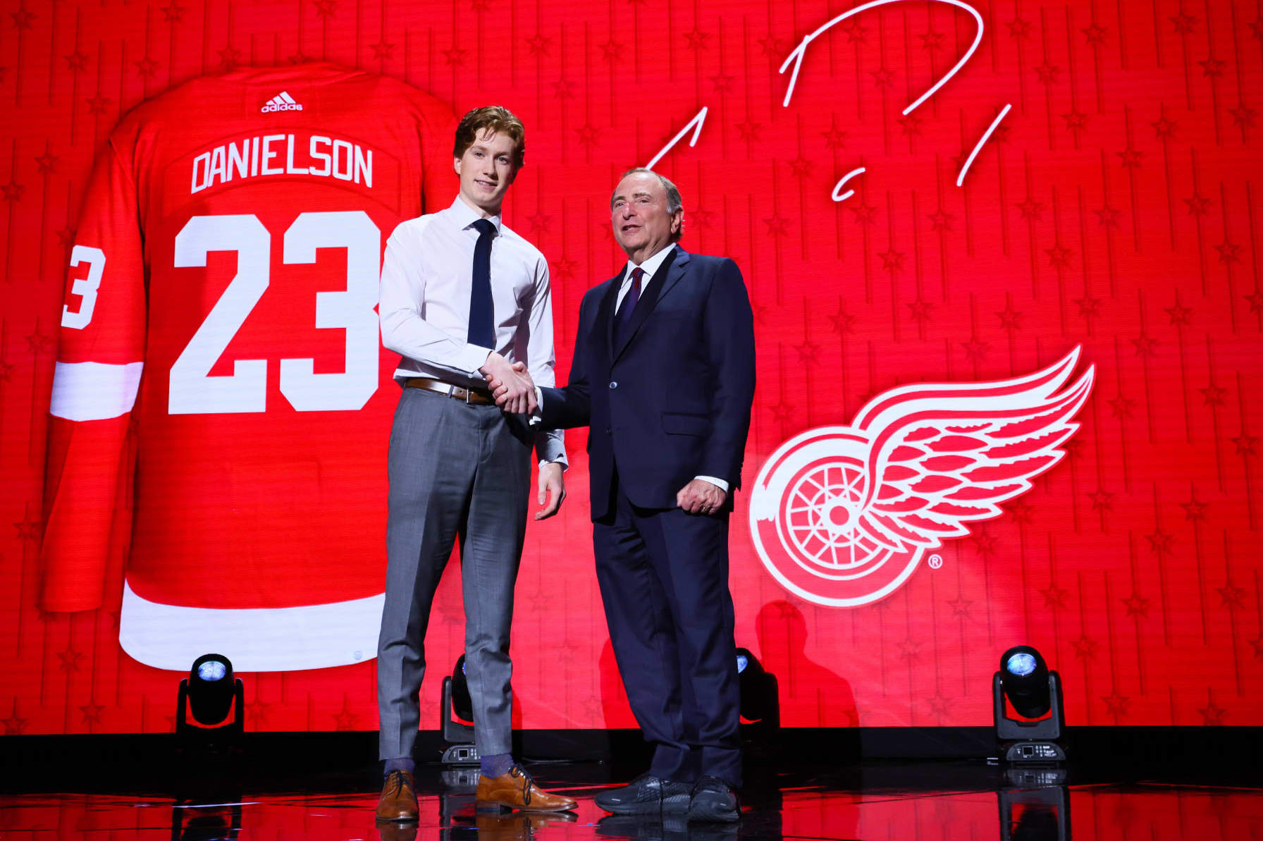 Latest Detroit Red Wings first-round NHL mock draft results are interesting