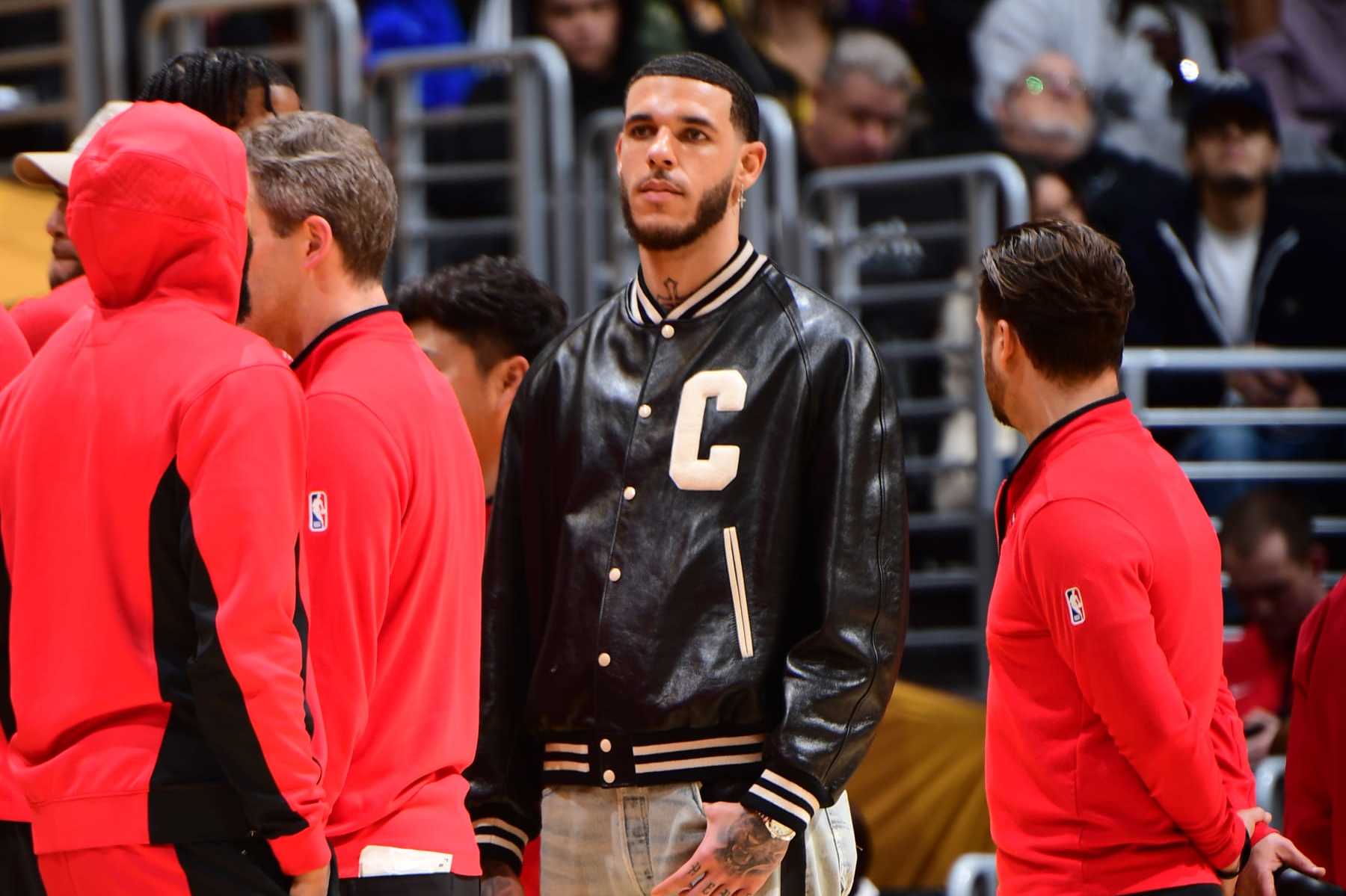 LOS ANGELES, CA - JANUARY 25: Lonzo Ball #2 of the Chicago Bulls looks on during the game against the Los Angeles Lakers on January 25, 2024 at Crypto.Com Arena in Los Angeles, California. NOTE TO USER: User expressly acknowledges and agrees that, by downloading and/or using this Photograph, user is consenting to the terms and conditions of the Getty Images License Agreement. Mandatory Copyright Notice: Copyright 2024 NBAE (Photo by Adam Pantozzi/NBAE via Getty Images)