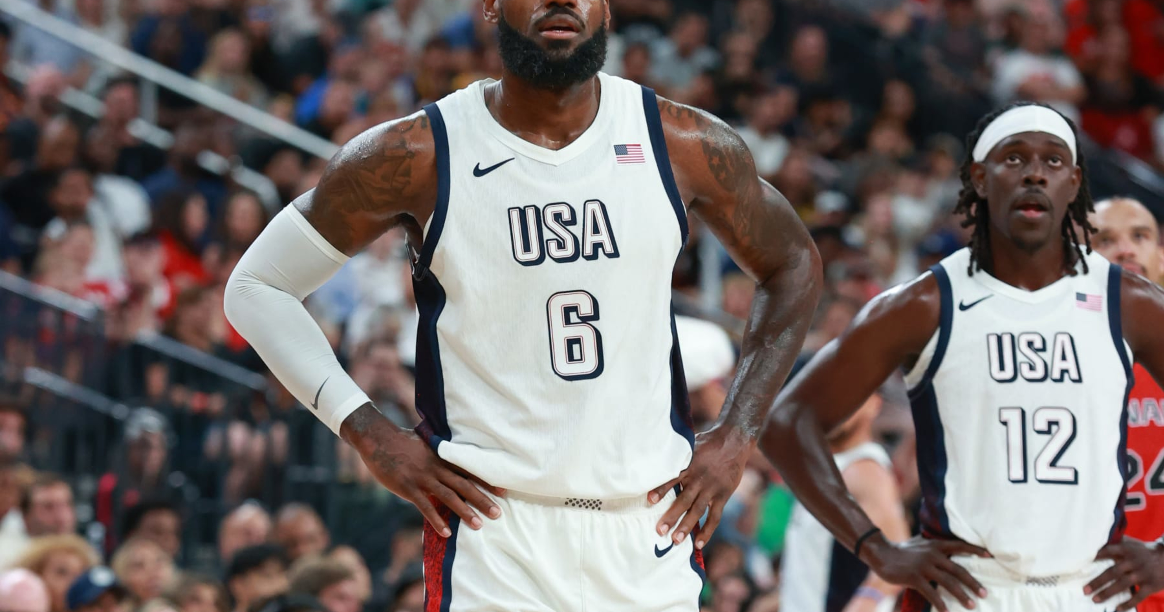 Lakers Must Make Trade Soon after LeBron James Voted Best USA Player amid NBA Rumors