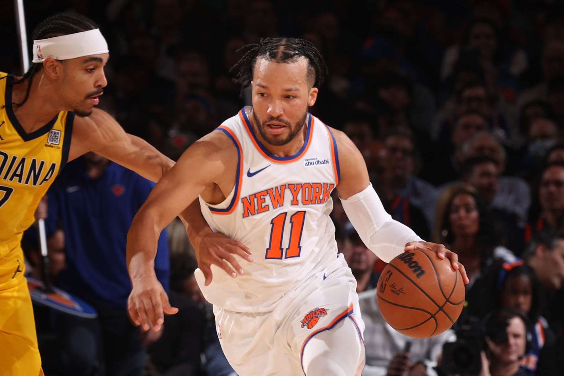 NEW YORK, NY - OCTOBER 25: Jalen Brunson #11 of the New York Knicks dribbles the ball during the game against the Indiana Pacers on October 25, 2024 at Madison Square Garden in New York City, New York.  NOTE TO USER: User expressly acknowledges and agrees that, by downloading and or using this photograph, User is consenting to the terms and conditions of the Getty Images License Agreement. Mandatory Copyright Notice: Copyright 2024 NBAE  (Photo by David L. Nemec/NBAE via Getty Images)