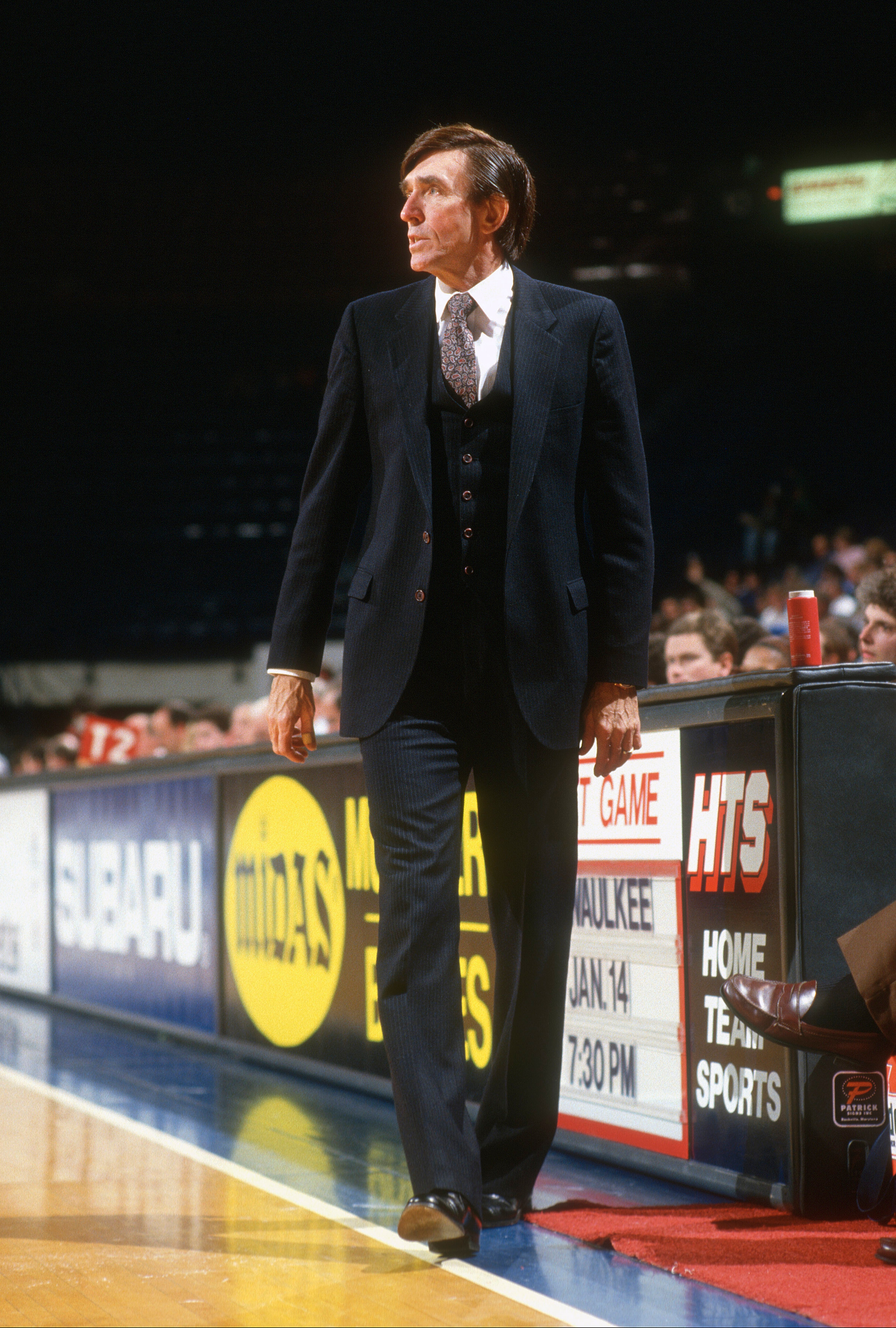 LANDOVER, MD - CIRCA 1988: Head coach Gene Shue of the Los Angeles Clippers looks on against Washington Bullets during an NBA basketball game circa 1988 at the Capital Centre in Landover, Maryland. Shue coached the Los Angeles Clippers from 1988-89. (Photo by Focus on Sport/Getty Images)