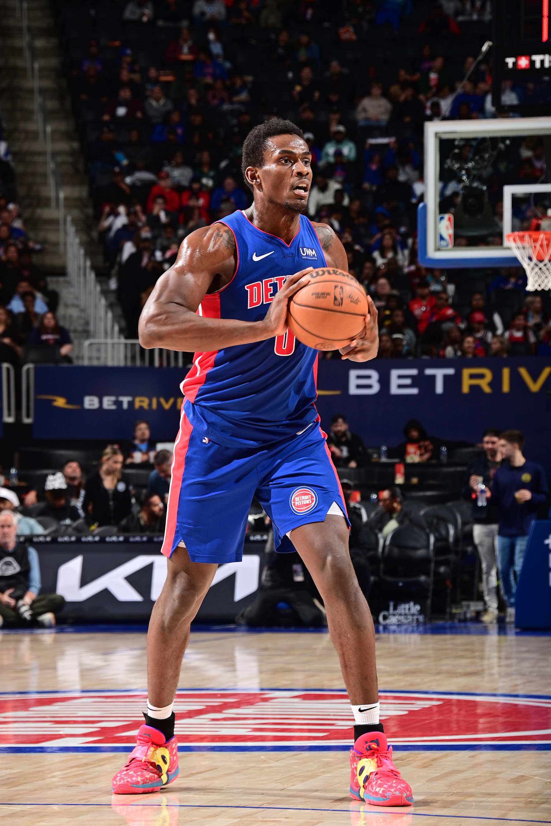 DETROIT, MI - APRIL 11: Jalen Duren #0 of the Detroit Pistons looks to pass the ball during the game against the Chicago Bulls on April 11, 2024 at Little Caesars Arena in Detroit, Michigan. NOTE TO USER: User expressly acknowledges and agrees that, by downloading and/or using this photograph, User is consenting to the terms and conditions of the Getty Images License Agreement. Mandatory Copyright Notice: Copyright 2024 NBAE (Photo by Chris Schwegler/NBAE via Getty Images)