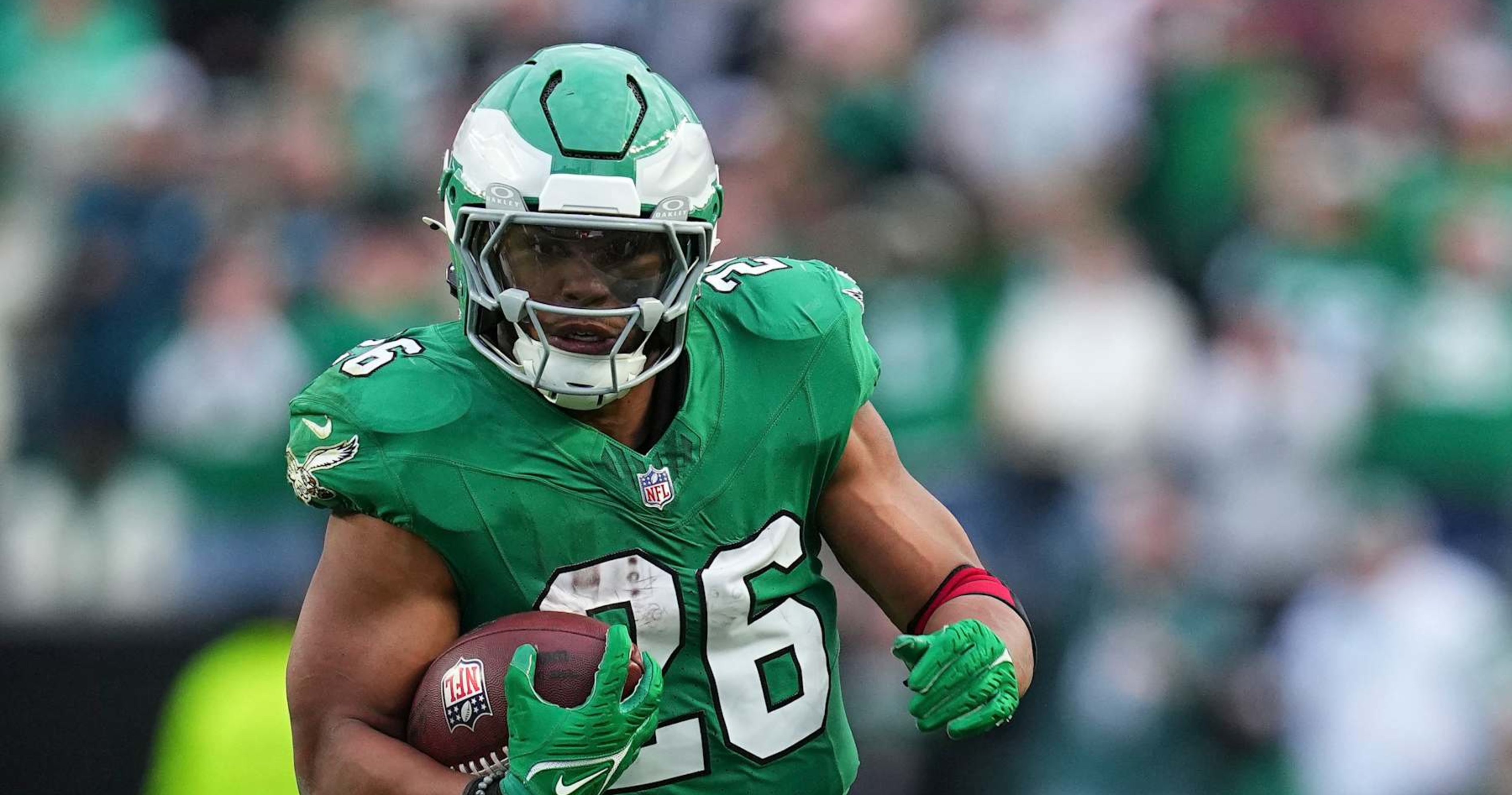 Eagles’ Saquon Barkley to Be Held out vs. Giants amid NFL Rushing Record Pursuit