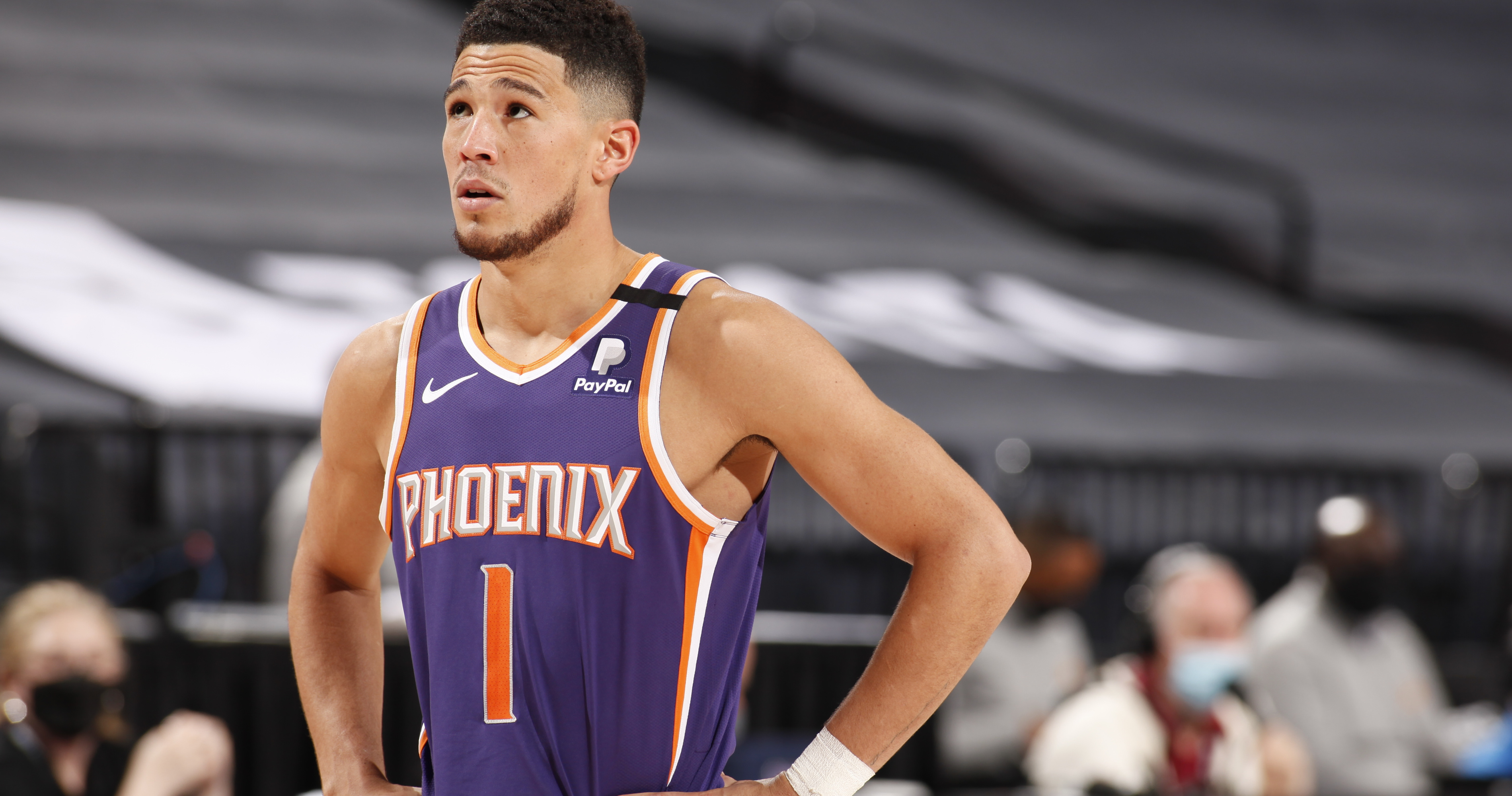 Kobe Bryant admits hating Suns, passes torch to Devin Booker