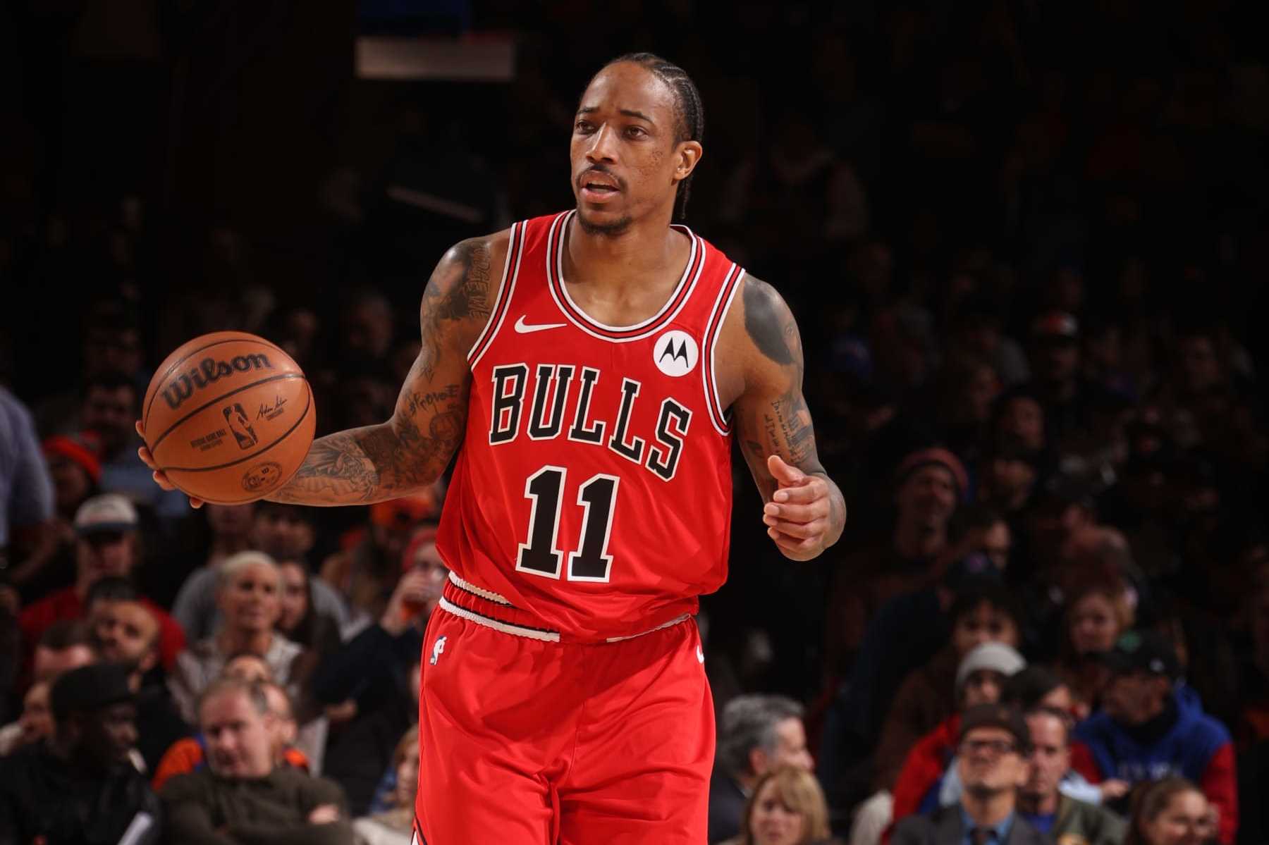 NEW YORK, NY - JANUARY 3: DeMar DeRozan #11 of the Chicago Bulls brings the ball up court against the New York Knicks on January 3, 2024 at Madison Square Garden in New York City, New York. NOTE TO USER: User expressly acknowledges and agrees that, by downloading and or using this photograph, User is consenting to the terms and conditions of the Getty Images License Agreement. Mandatory Copyright Notice: Copyright 2024 NBAE (Photo by Nathaniel S. Butler/NBAE via Getty Images)