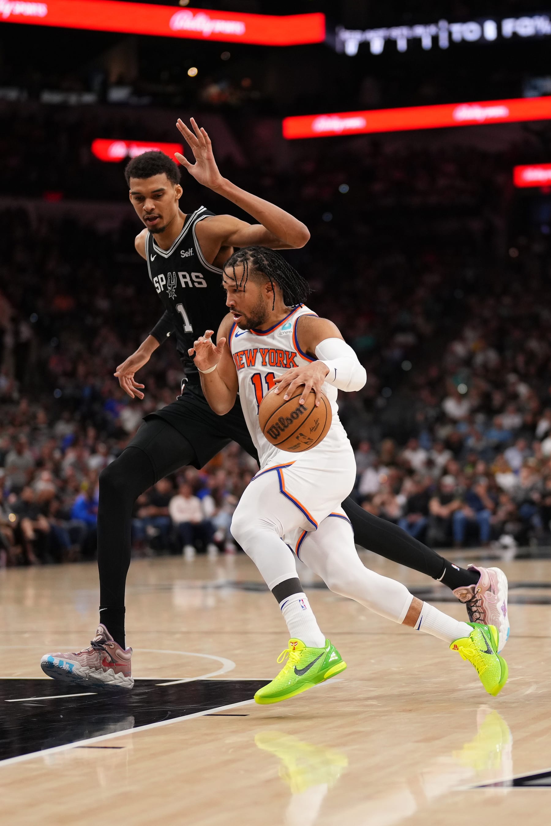 Knicks' Jalen Brunson Scores 61, Victor Wembanyama Electrifies NBA Fans in  Spurs Win | News, Scores, Highlights, Stats, and Rumors | Bleacher Report