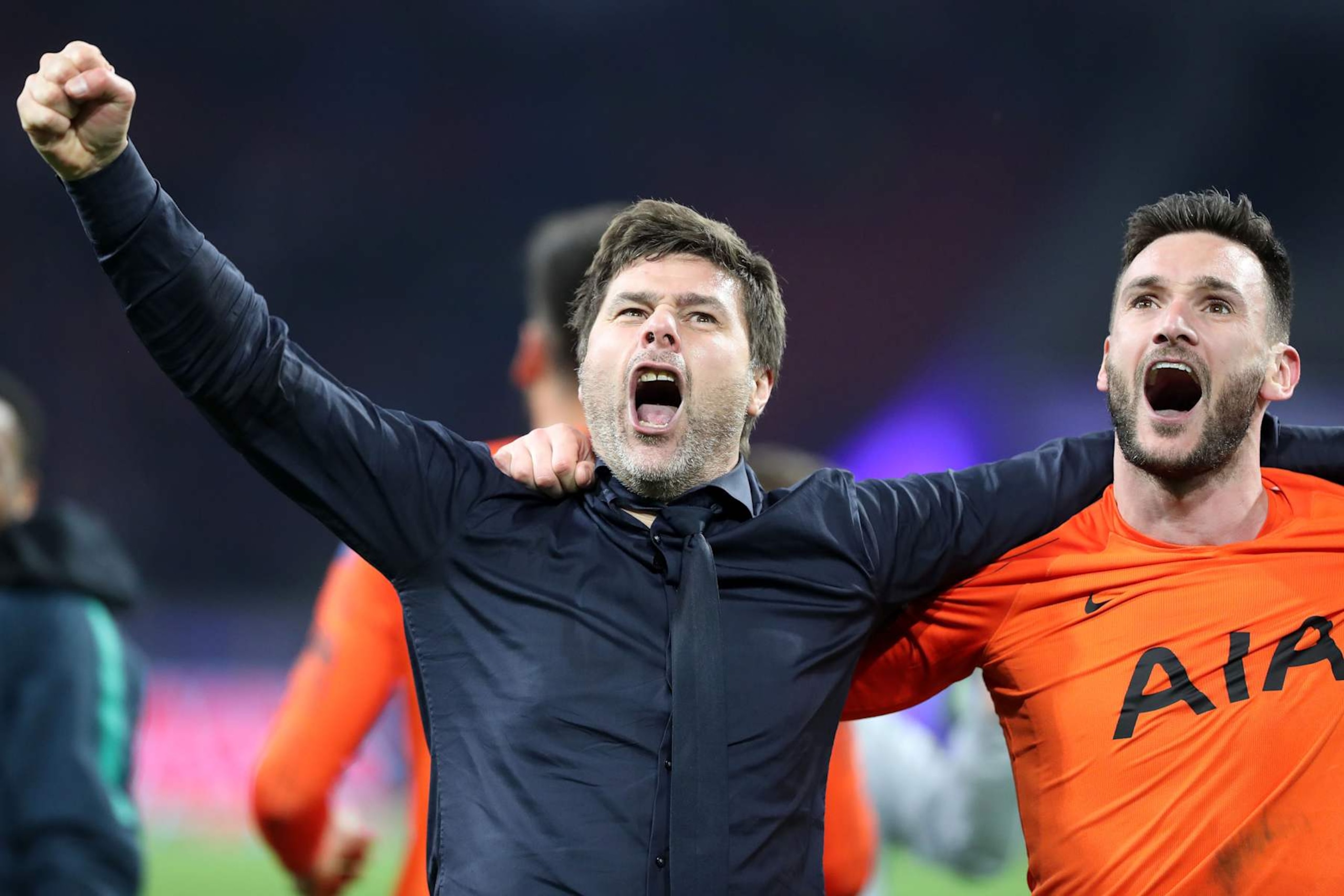 AMSTERDAM, NETHERLANDS - MAY 08: Tottenham manager Mauricio Pochettino and Tottenham goalkeeper Hugo Lloris celebrate after the UEFA Champions League Semi Final second leg match between Ajax and Tottenham Hotspur at the Johan Cruyff Arena on May 8, 2019 in Amsterdam, Netherlands. (Photo by Charlotte Wilson/Offside/Getty Images)