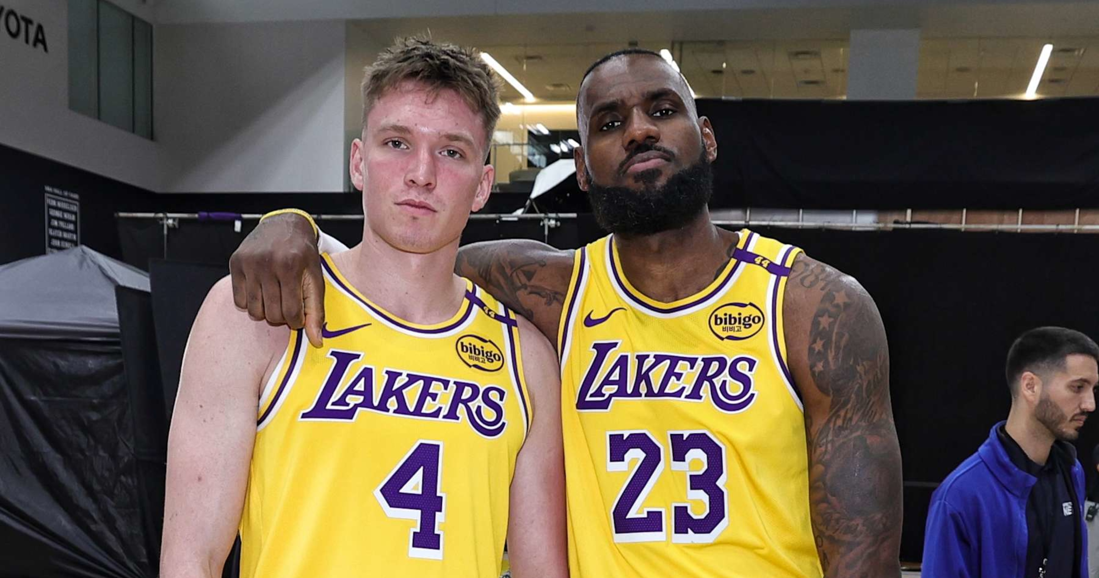 LeBron James Praises Dalton Knecht After Lakers Preseason Debut He