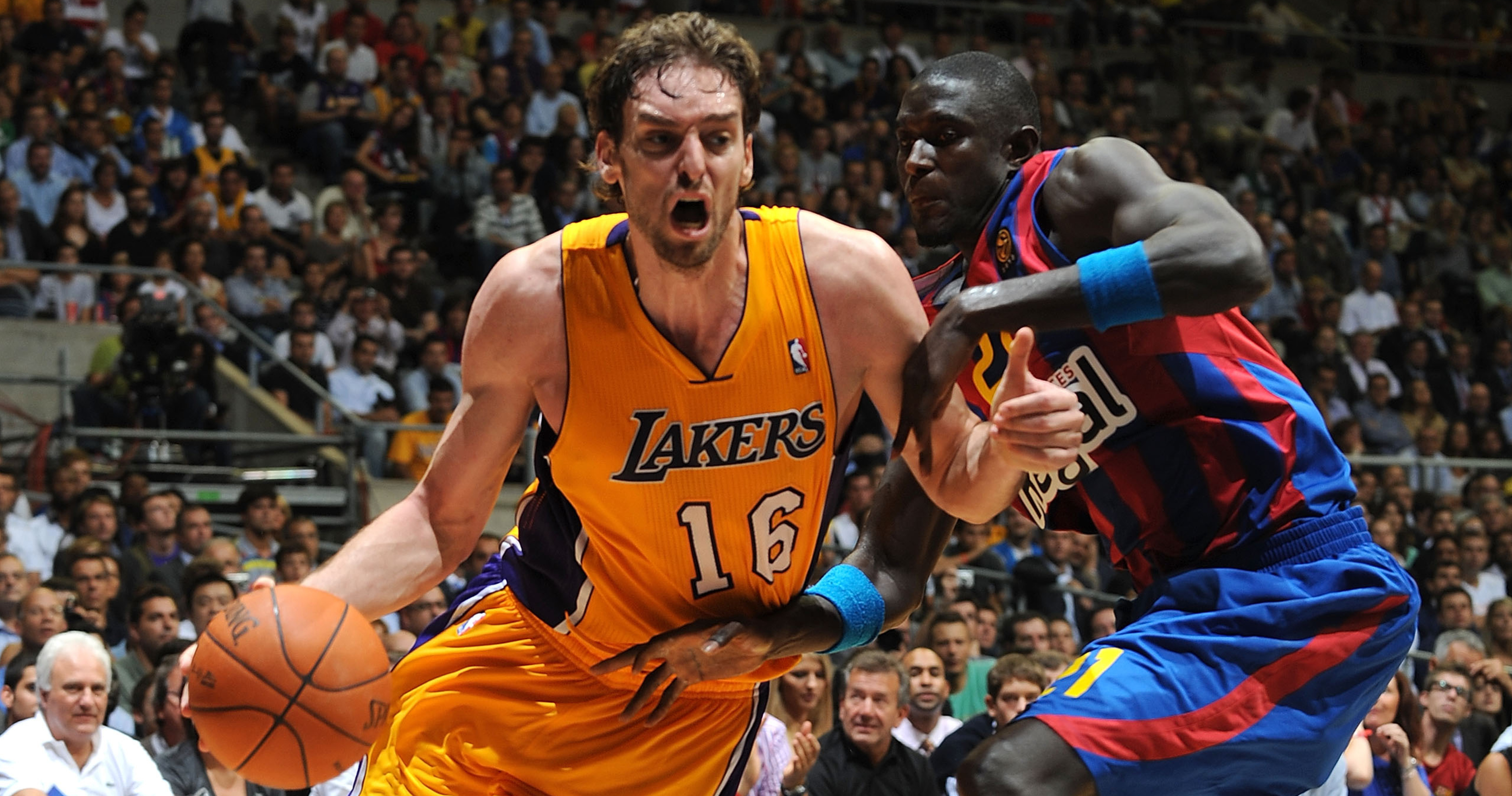 Lakers officially retire Pau Gasol's No. 16 jersey next to Kobe Bryant's