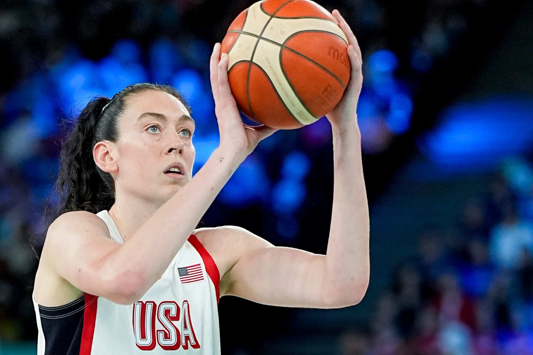 PARIS, FRANCE - AUGUST 9: Breanna Stewart of United States during the Women's Semifinal Game between United States and Australia on day fourteen of the Olympic Games Paris 2024 at Arena Bercy on August 9, 2024 in Paris, France. (Photo by Daniela Porcelli/Eurasia Sport Images/Getty Images)