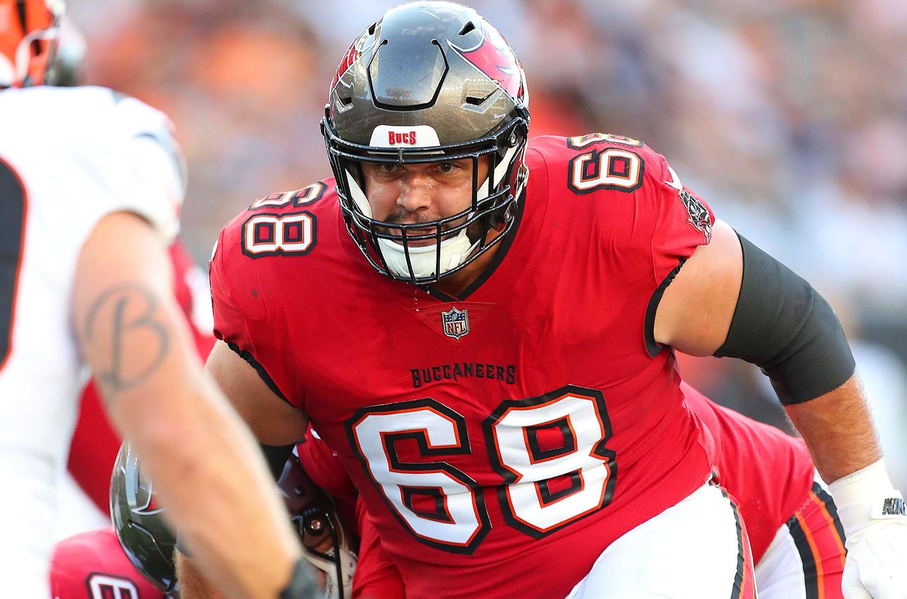 CINCINNATI, OH - AUGUST 10 - Tampa Bay Buccaneers guard Ben Bredeson (68) in a game between the Tampa Bay Buccaneers and the Cincinnati Bengals at Paycor Stadium on Saturday, August 10, 2024. (Photo by Jeff Moreland/Icon Sportswire via Getty Images)
