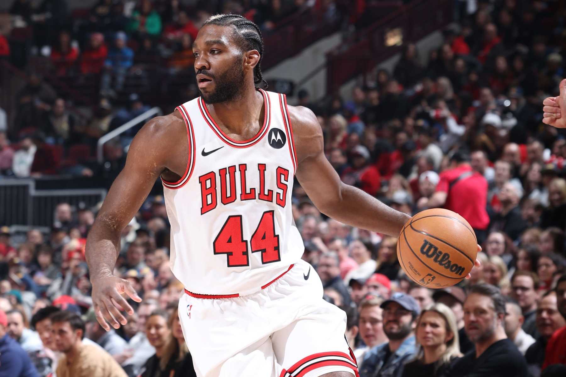 CHICAGO, IL - JANUARY 20: Patrick Williams #44 of the Chicago Bulls handles the ball during the game against the Memphis Grizzlies on January 20, 2024 at United Center in Chicago, Illinois. NOTE TO USER: User expressly acknowledges and agrees that, by downloading and or using this photograph, User is consenting to the terms and conditions of the Getty Images License Agreement. Mandatory Copyright Notice: Copyright 2024 NBAE (Photo by Jeff Haynes/NBAE via Getty Images)