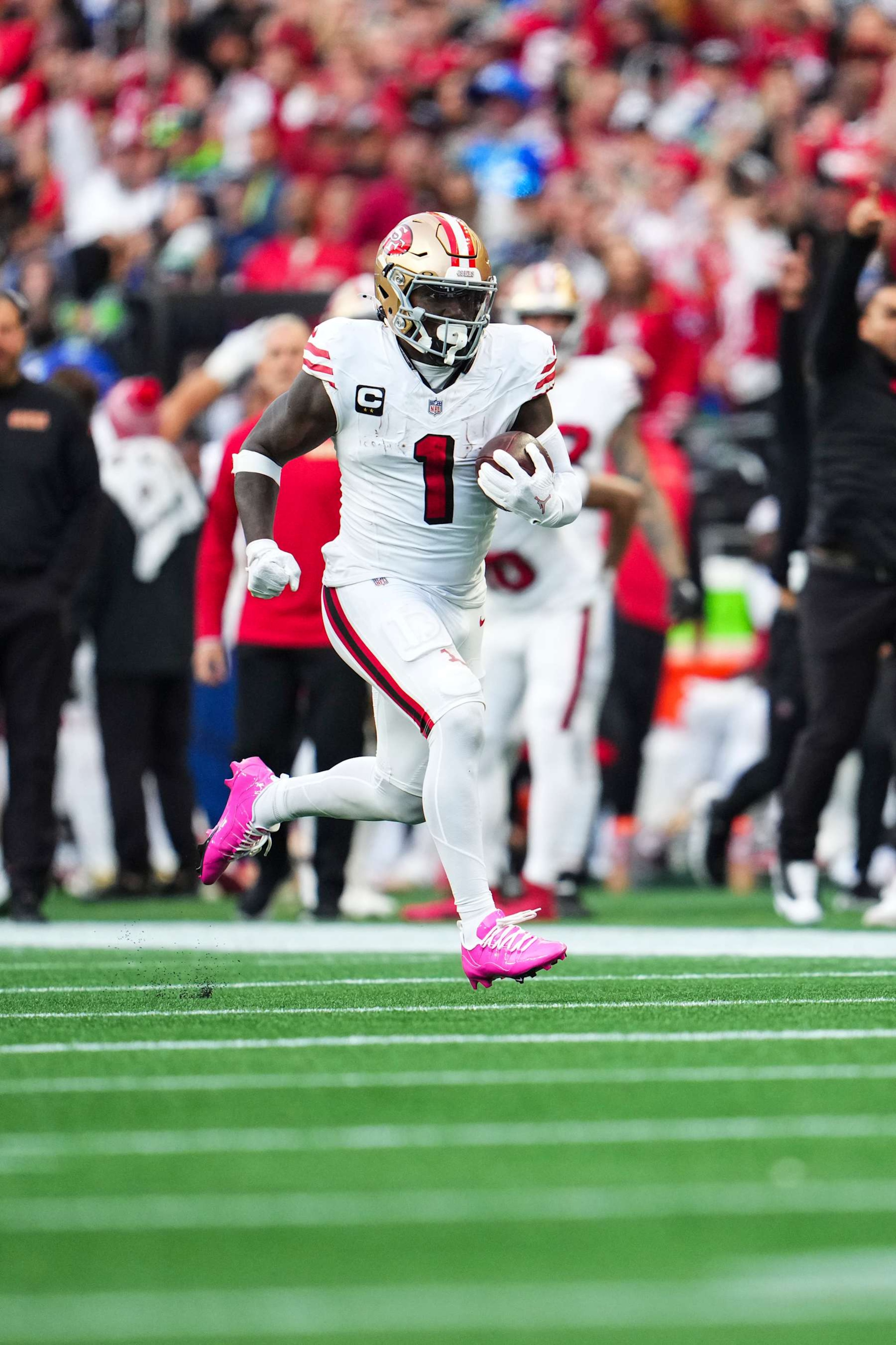 SEATTLE, WA - OCTOBER 10: Deebo Samuel Sr. #1 of the San Francisco 49ers runs the ball during an NFL football game against the Seattle Seahawks at Lumen Field on October 10, 2024 in Seattle, Washington. (Photo by Cooper Neill/Getty Images) SEATTLE, WA - OCTOBER 10: Deebo Samuel Sr. #1 of the San Francisco 49ers runs the ball during an NFL football game against the Seattle Seahawks at Lumen Field on October 10, 2024 in Seattle, Washington. (Photo by Cooper Neill/Getty Images)