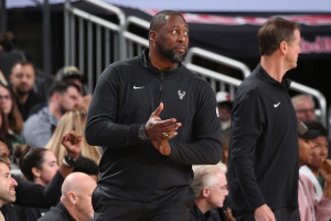 Report: Terry Stotts Had Exchange With Bucks HC Adrian Griffin Before Resigning