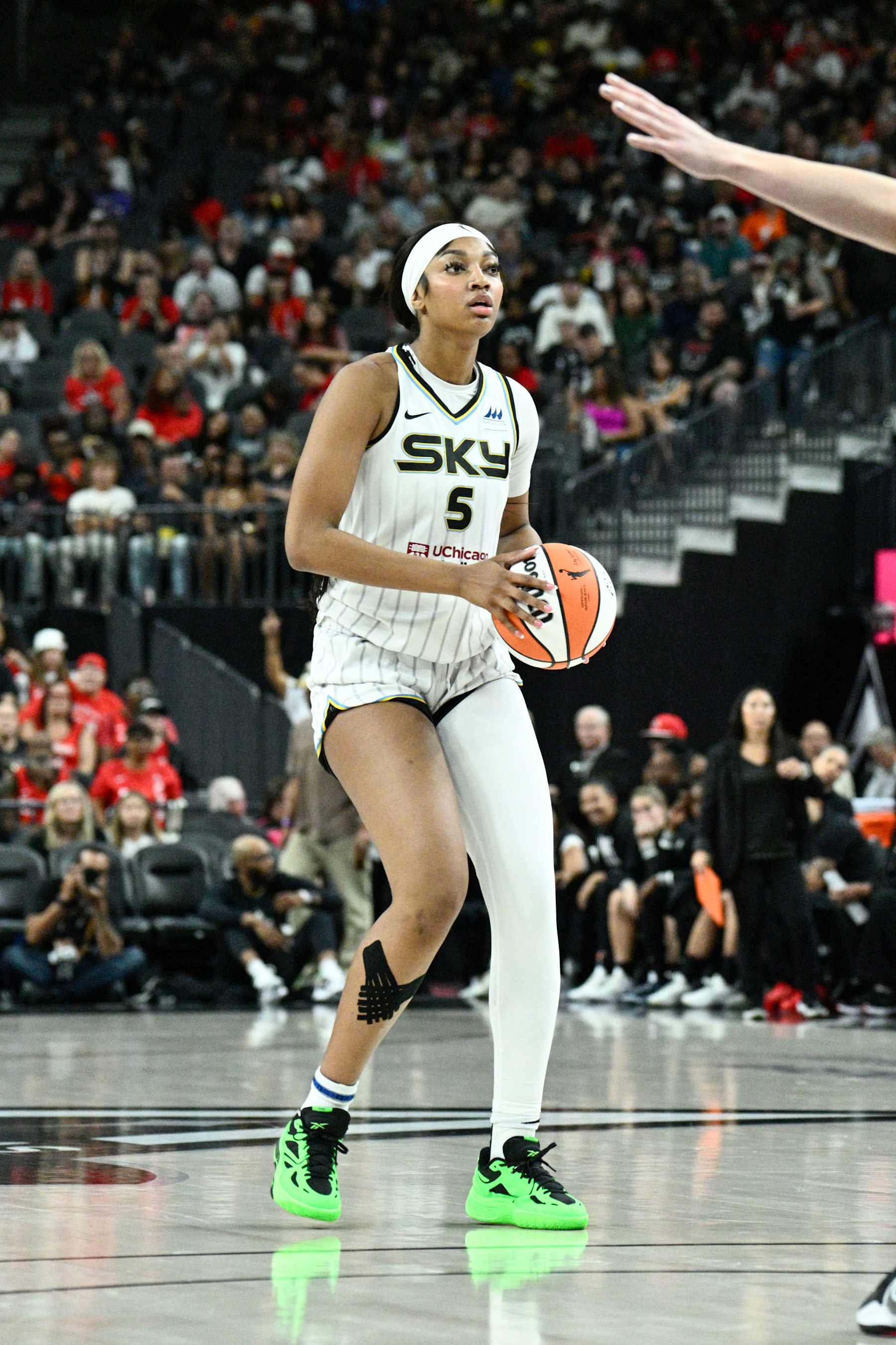 basketball LAS VEGAS, NV - SEPTEMBER 3: Angel Reese #5 of the Chicago Sky handles the ball during the game on September 3, 2024 at T-Mobile Arena in Las Vegas, Nevada. NOTE TO USER: User expressly acknowledges and agrees that, by downloading and or using this photograph, User is consenting to the terms and conditions of the Getty Images License Agreement. Mandatory Copyright Notice: Copyright 2024 NBAE (Photo by Stephen Greathouse/NBAE via Getty Images)