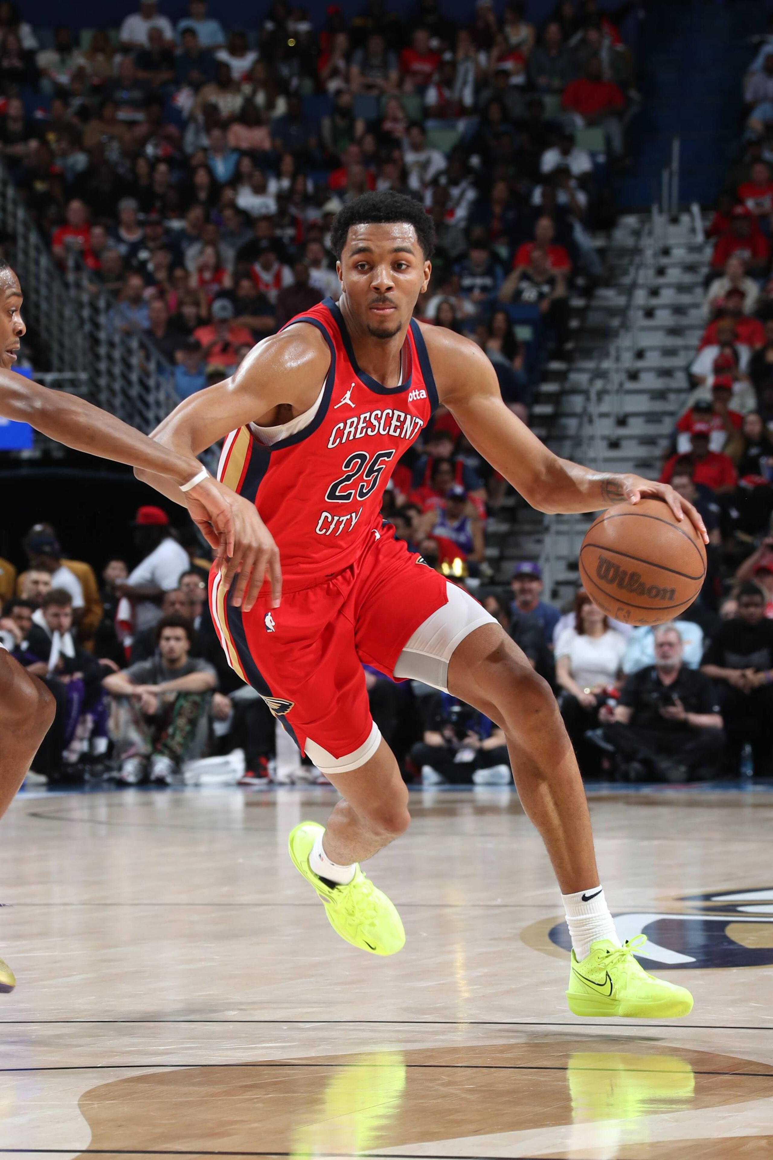 NEW ORLEANS, LA - APRIL 19: Trey Murphy III #25 of the New Orleans Pelicans dribbles the ball during the game against the Sacramento Kings during the 2024 NBA Play-In Tournament on April 19, 2024 at the Smoothie King Center in New Orleans, Louisiana. NOTE TO USER: User expressly acknowledges and agrees that, by downloading and or using this Photograph, user is consenting to the terms and conditions of the Getty Images License Agreement. Mandatory Copyright Notice: Copyright 2024 NBAE (Photo by Layne Murdoch Jr./NBAE via Getty Images) NEW ORLEANS, LA - APRIL 19: Trey Murphy III #25 of the New Orleans Pelicans dribbles the ball during the game against the Sacramento Kings during the 2024 NBA Play-In Tournament on April 19, 2024 at the Smoothie King Center in New Orleans, Louisiana. NOTE TO USER: User expressly acknowledges and agrees that, by downloading and or using this Photograph, user is consenting to the terms and conditions of the Getty Images License Agreement. Mandatory Copyright Notice: Copyright 2024 NBAE (Photo by Layne Murdoch Jr./NBAE via Getty Images)
