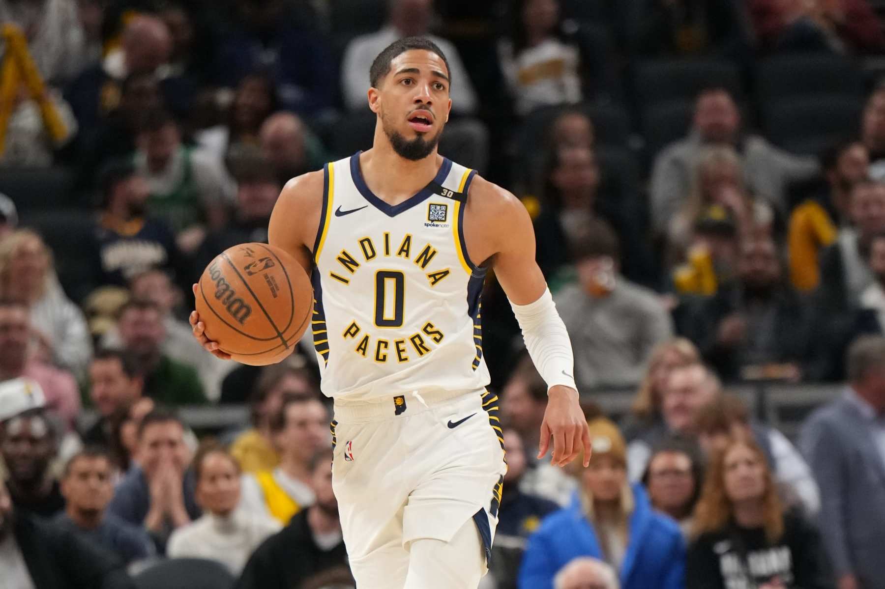 INDIANAPOLIS, IN - JANUARY 8: Tyrese Haliburton #0 of the Indiana Pacers brings the ball up court against the Boston Celtics on January 8, 2024 at Gainbridge Fieldhouse in Indianapolis, Indiana. NOTE TO USER: User expressly acknowledges and agrees that, by downloading and or using this Photograph, user is consenting to the terms and conditions of the Getty Images License Agreement. Mandatory Copyright Notice: Copyright 2024 NBAE (Photo by Jesse D. Garrabrant/NBAE via Getty Images)