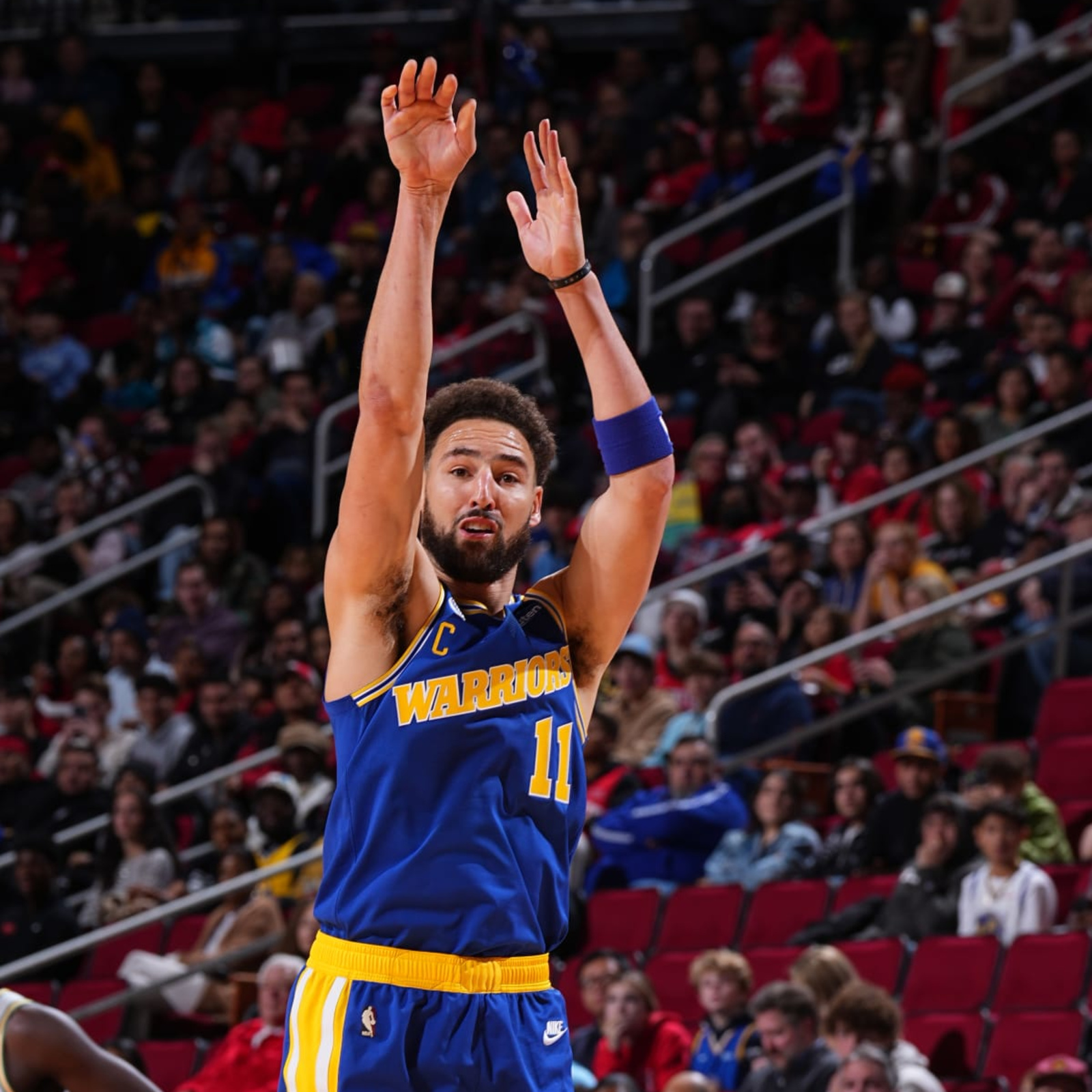 Klay Thompson dominates, Warriors beat Rockets - Golden State Of Mind