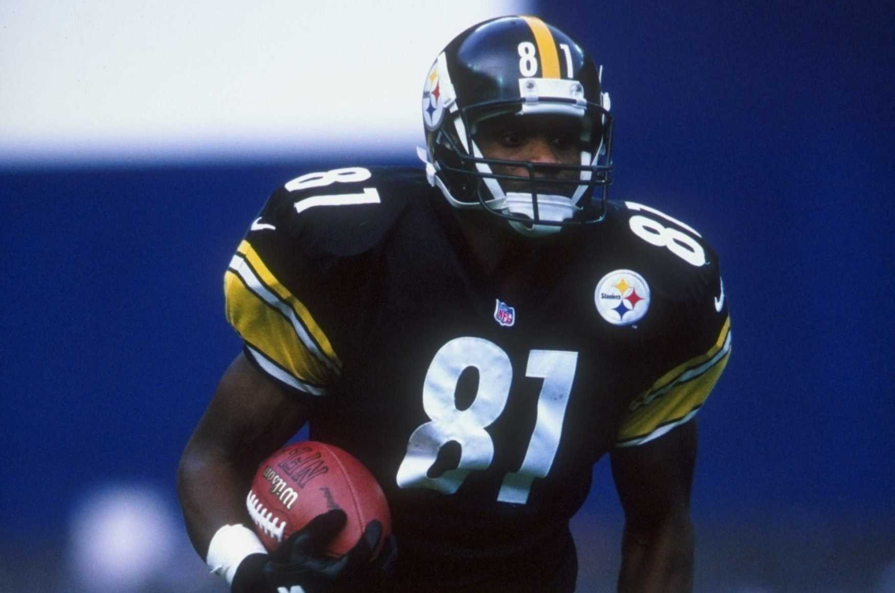 Former NFL receiver Charles Johnson dies at 50