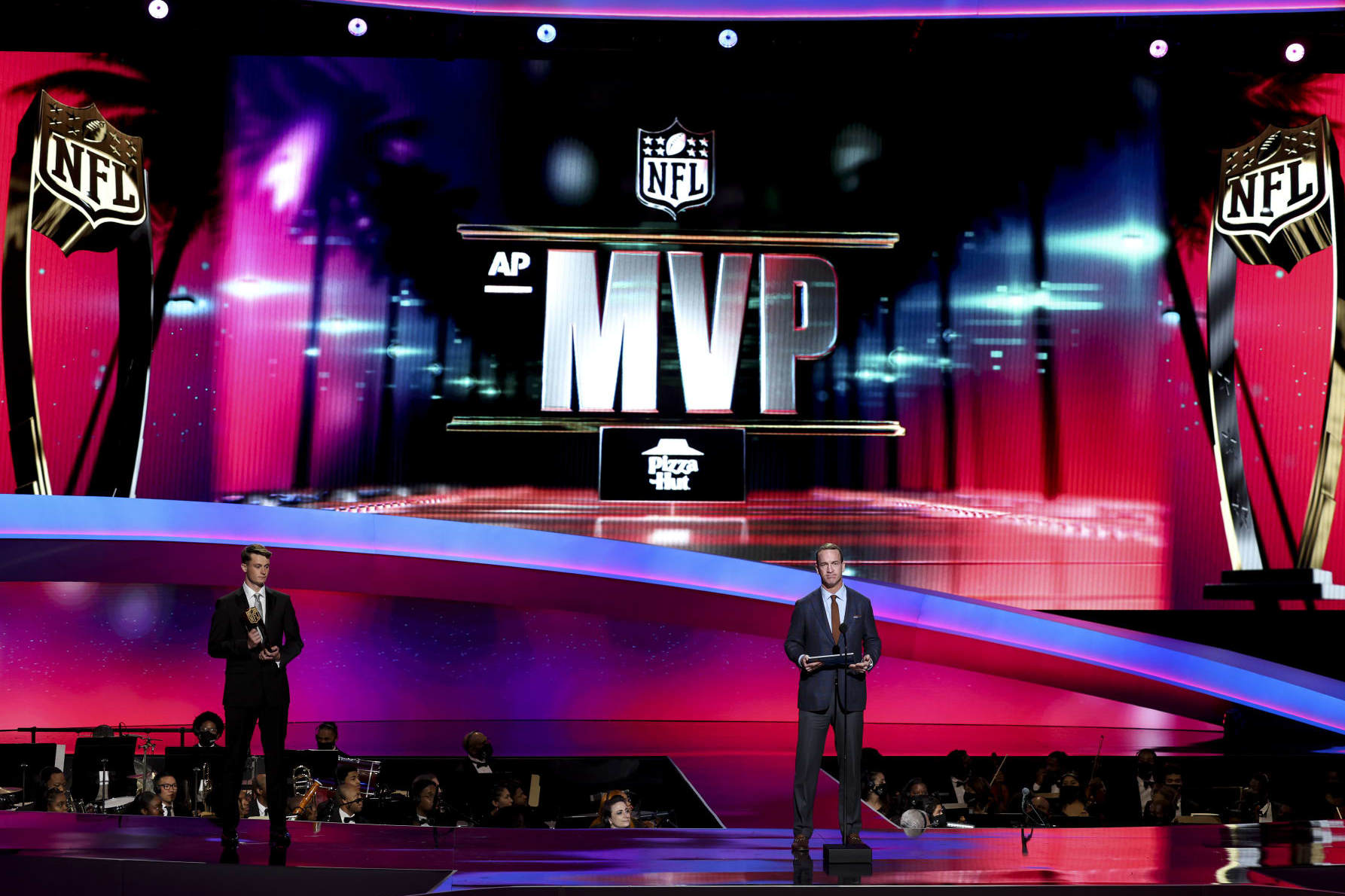 NFL MVP odds 2022: Early look at favorites, sleepers, dark-horses for next  season - DraftKings Network