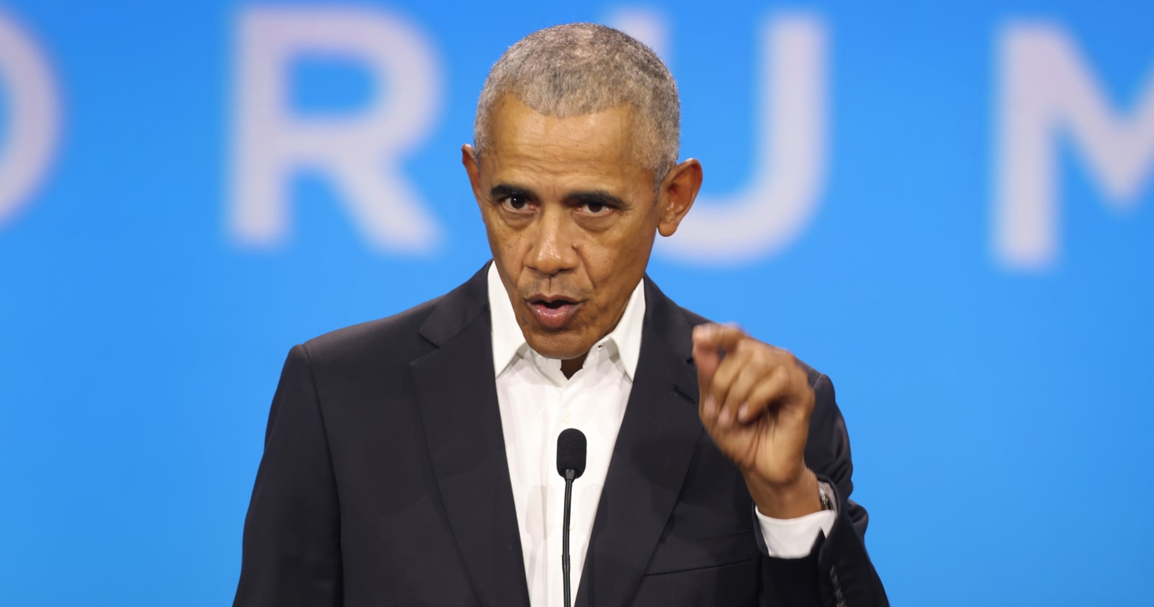 Barack Obama Reveals His 2024 NCAA Men's and Women's March Madness Bracket Picks Sportstime