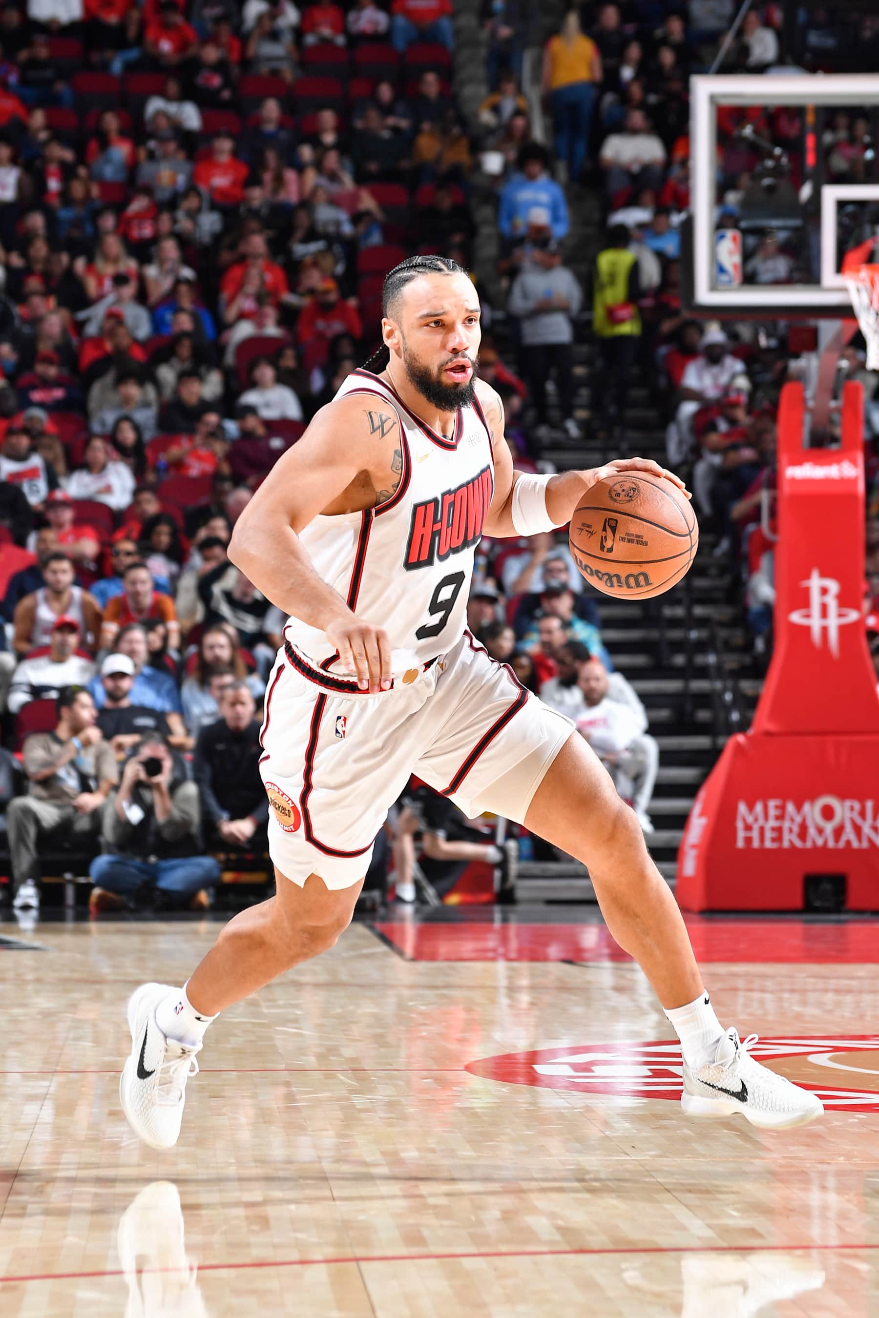 HOUSTON, TX -NOVEMBER 23: Dillon Brooks #9 of the Houston Rockets drives to the basket during the game against the Portland Trail Blazers on November 23, 2024 at the Toyota Center in Houston, Texas. NOTE TO USER: User expressly acknowledges and agrees that, by downloading and or using this photograph, User is consenting to the terms and conditions of the Getty Images License Agreement. Mandatory Copyright Notice: Copyright 2024 NBAE (Photo by Logan Riely/NBAE via Getty Images)