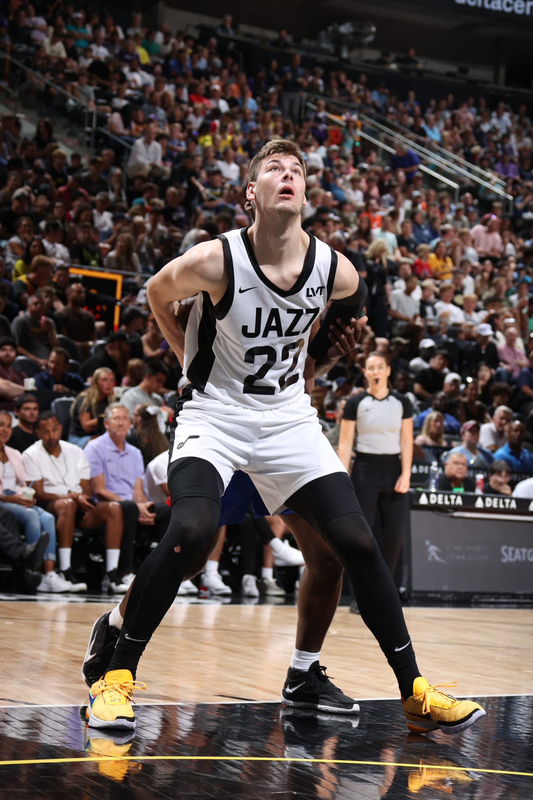 SALT LAKE CITY, UT - JULY 10: Kyle Filipowski #22 of the Utah Jazz waits for a rebound during the game against the Philadelphia 76ers during the 2024 NBA Salt Lake City Summer League on July 10, 2024 at Delta Center in Salt Lake City, Utah. NOTE TO USER: User expressly acknowledges and agrees that, by downloading and or using this Photograph, User is consenting to the terms and conditions of the Getty Images License Agreement. Mandatory Copyright Notice: Copyright 2024 NBAE (Photo by Melissa Majchrzak/NBAE via Getty Images)