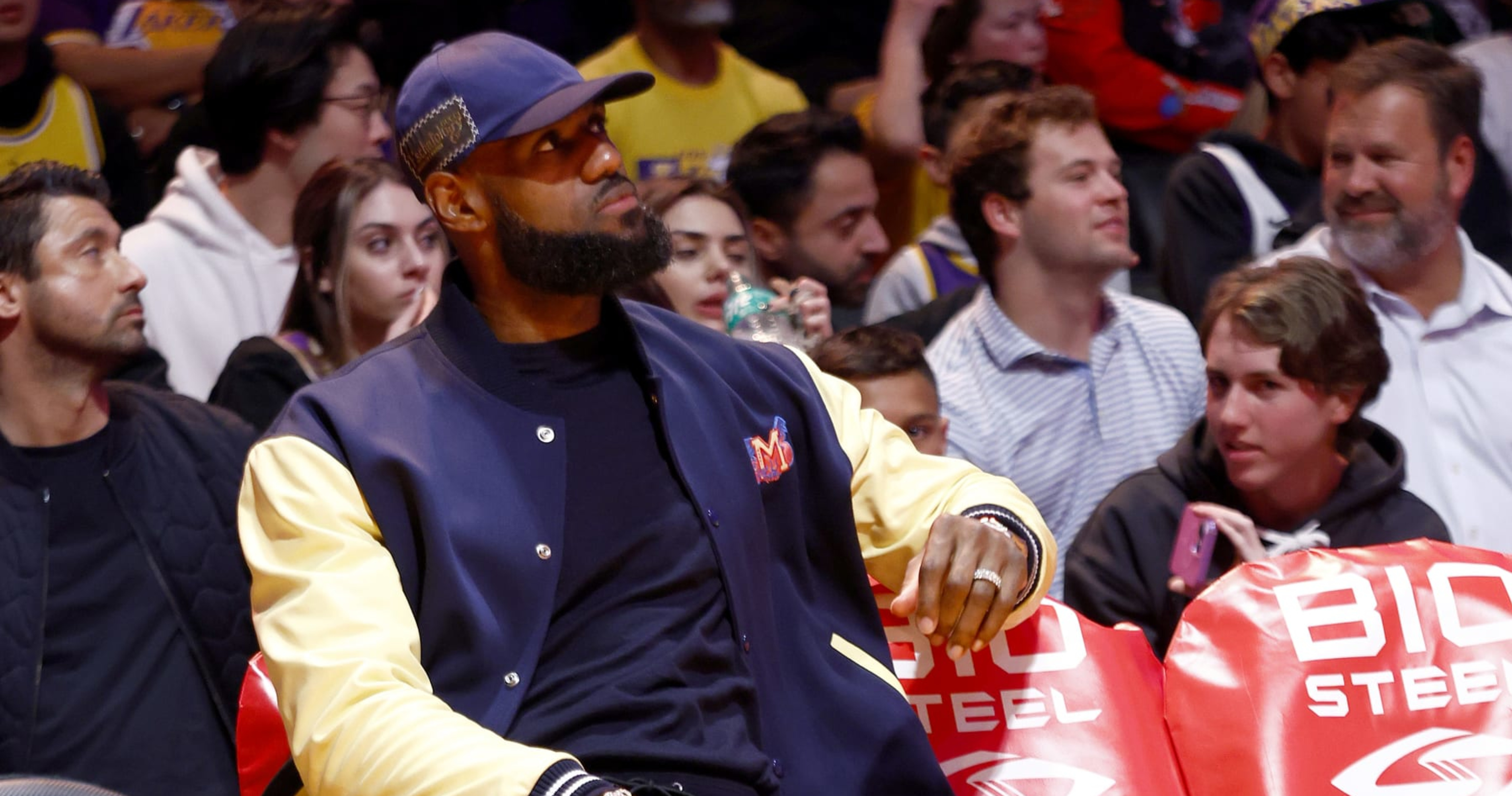 Lakers' LeBron James Details Dream Involving Michael Jordan, UNC vs. Duke Game
