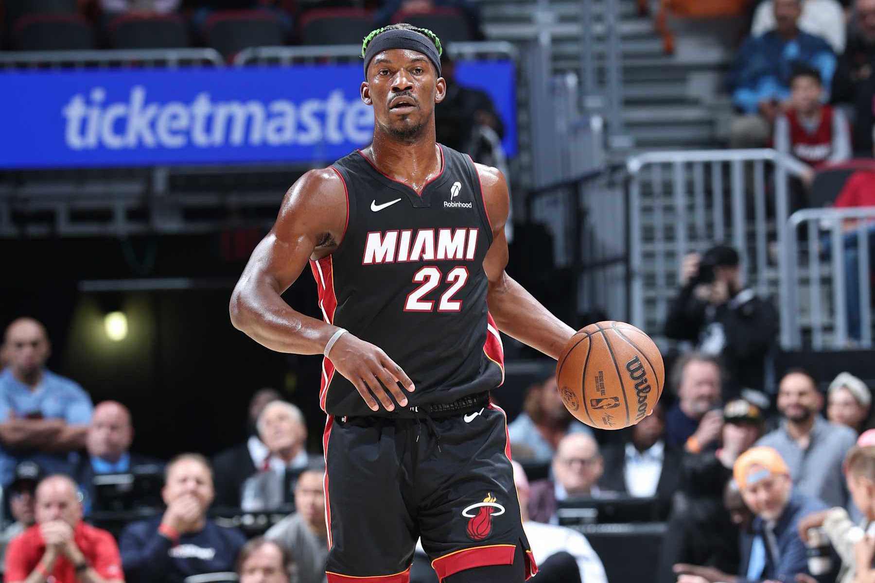 MIAMI, FL - JANUARY 02: Jimmy Butler #22 of the Miami Heat dribbles the ball during the game against the Indiana Pacers on January 02, 2024 at Kaseya Center in Miami, Florida. NOTE TO USER: User expressly acknowledges and agrees that, by downloading and or using this Photograph, user is consenting to the terms and conditions of the Getty Images License Agreement. Mandatory Copyright Notice: Copyright 2024 NBAE (Photo by Jeff Haynes/NBAE via Getty Images)