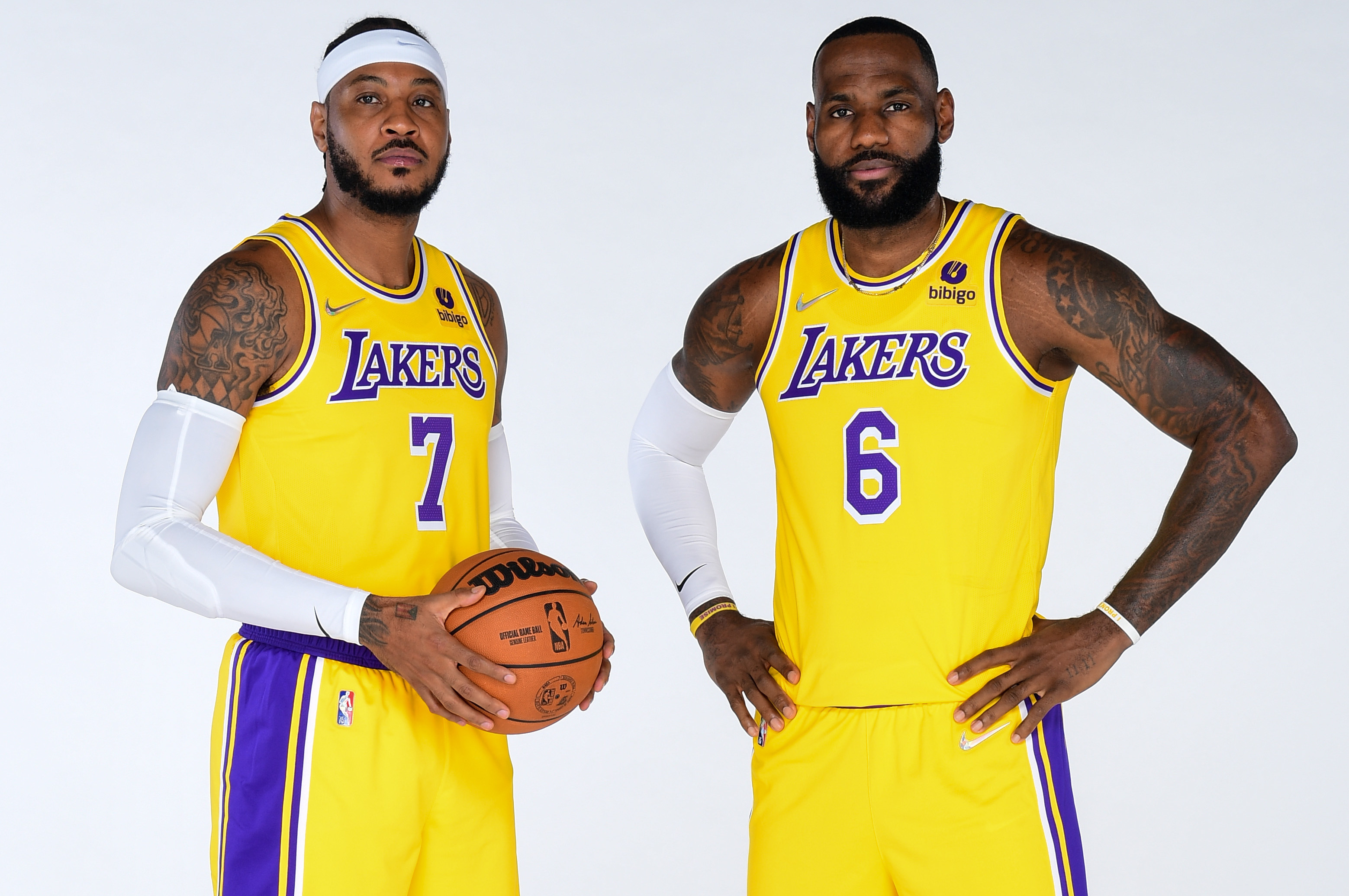 Carmelo Anthony willing to play any role for Lakers
