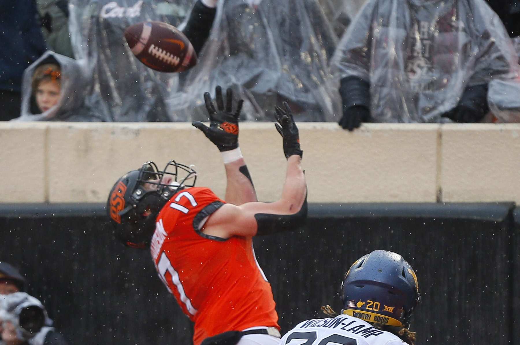 LB Anthony Hill impresses veteran teammates, coach at Texas spring