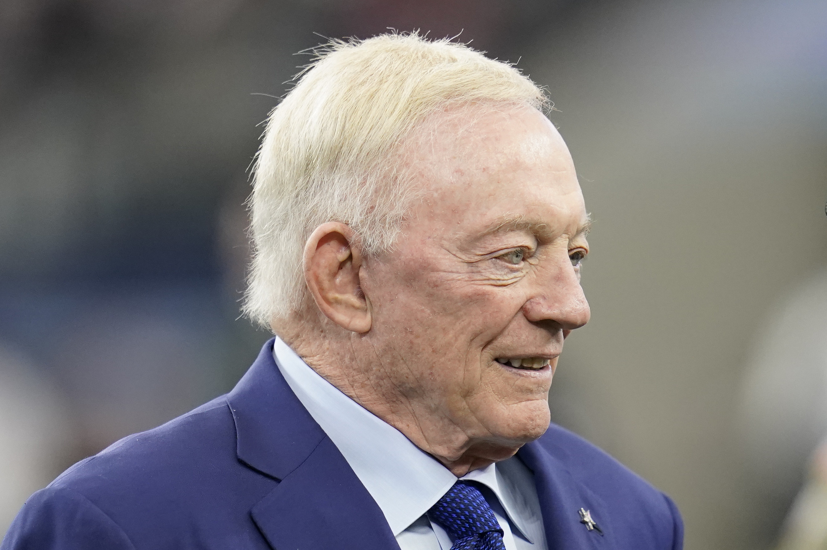 Cowboys' Jerry Jones Sued by 25-Year-Old Woman over Alleged Paternity