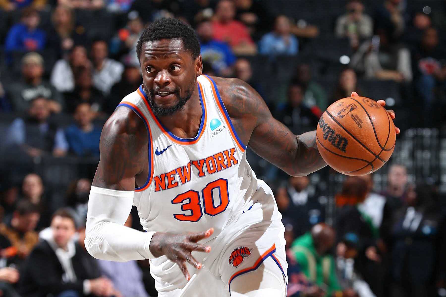 BROOKLYN, NY - JANUARY 23: Julius Randle #30 of the New York Knicks handles the ball during the game against the Brooklyn Nets on January 23, 2024 at Barclays Center in Brooklyn, New York. NOTE TO USER: User expressly acknowledges and agrees that, by downloading and or using this Photograph, user is consenting to the terms and conditions of the Getty Images License Agreement. Mandatory Copyright Notice: Copyright 2024 NBAE (Photo by David L. Nemec/NBAE via Getty Images)