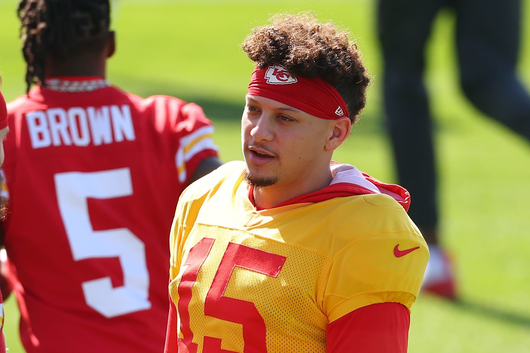 NEW ORLEANS, LOUISIANA - FEBRUARY 05: Patrick Mahomes #15 of the Kansas City Chiefs looks on during a practice ahead of Super Bowl LIX at Tulane University’s Yulman Stadium on February 05, 2025 in New Orleans, Louisiana. (Photo by Gregory Shamus/Getty Images)