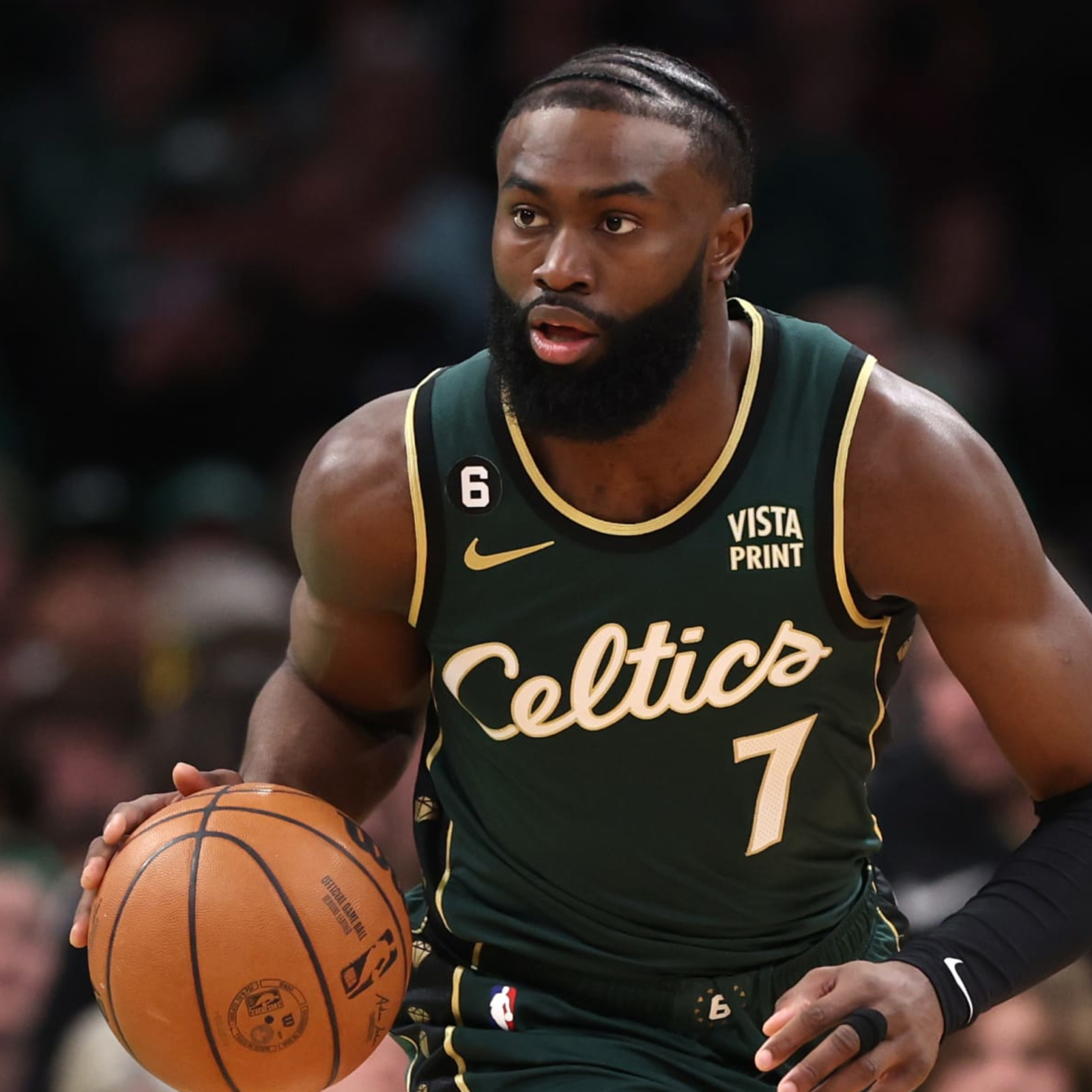 Jaylen Brown finally signs supermax with Celtics, inking richest deal in  NBA history - CBS Boston