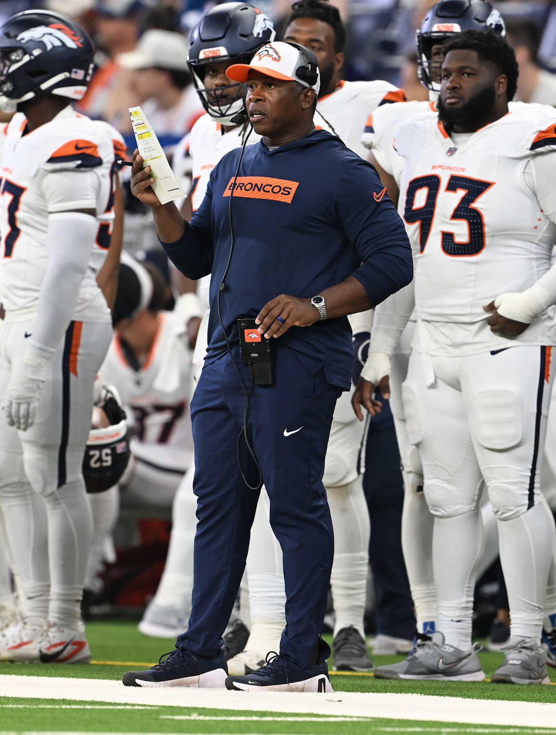 Report: Raiders Eye Vance Joseph for HC Role After Broncos' NFL Playoff Loss to Bills