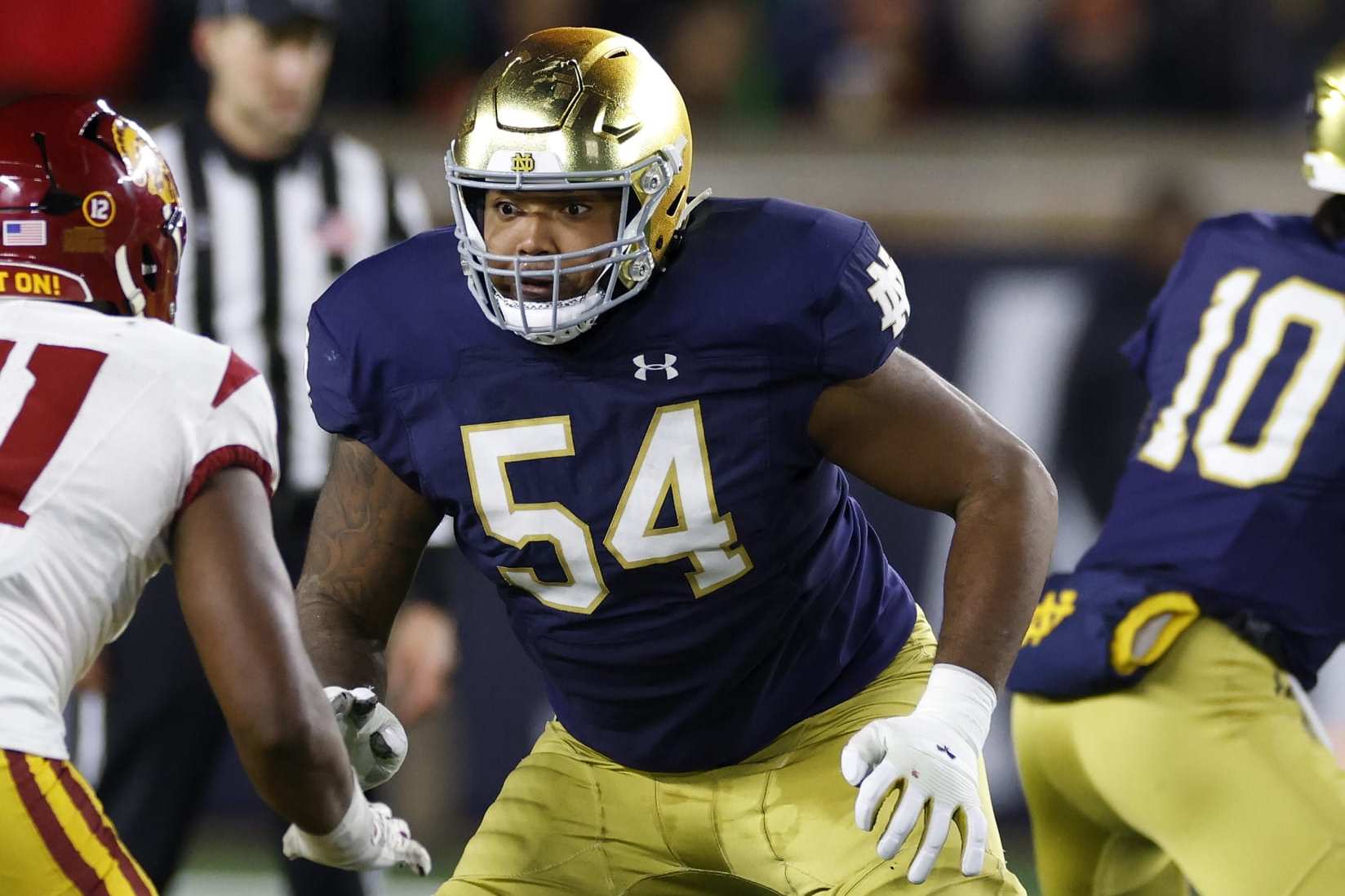 SOUTH BEND, IN - OCTOBER 14: Notre Dame Fighting Irish offensive lineman Blake Fisher (54) blocks during a college football game against the USC Trojans on October 14, 2023 at Notre Dame Stadium in South Bend, Indiana. (Photo by Joe Robbins/Icon Sportswire via Getty Images)