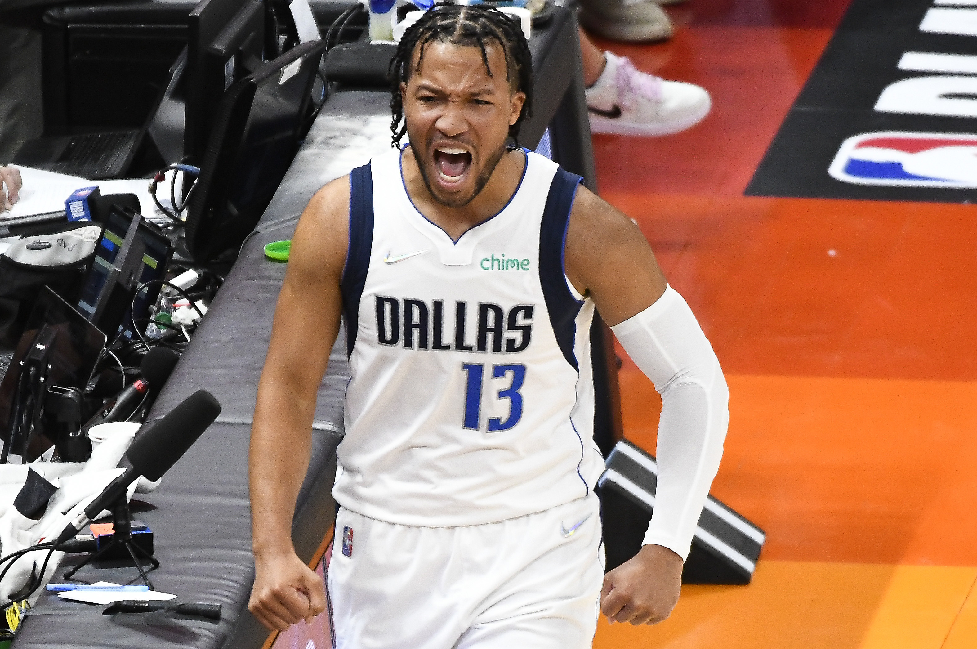 Dallas Mavericks Waste No Time Signing Talent As NBA Free Agency Begins