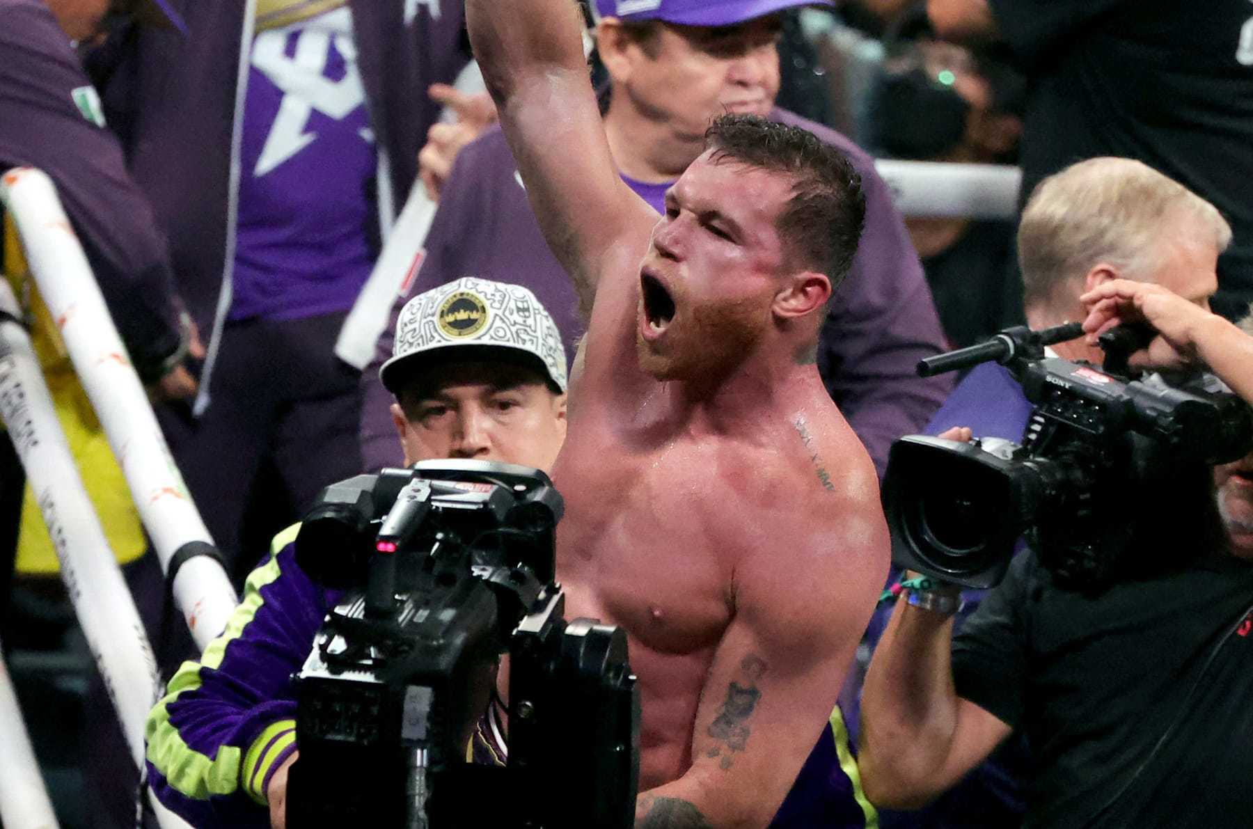 LAS VEGAS, NEVADA - SEPTEMBER 30: Undisputed super middleweight champion Canelo Alvarez celebrates his unanimous-decision victory over Jermell Charlo in their super middleweight title fight at T-Mobile Arena on September 30, 2023 in Las Vegas, Nevada. (Photo by Ethan Miller/Getty Images)