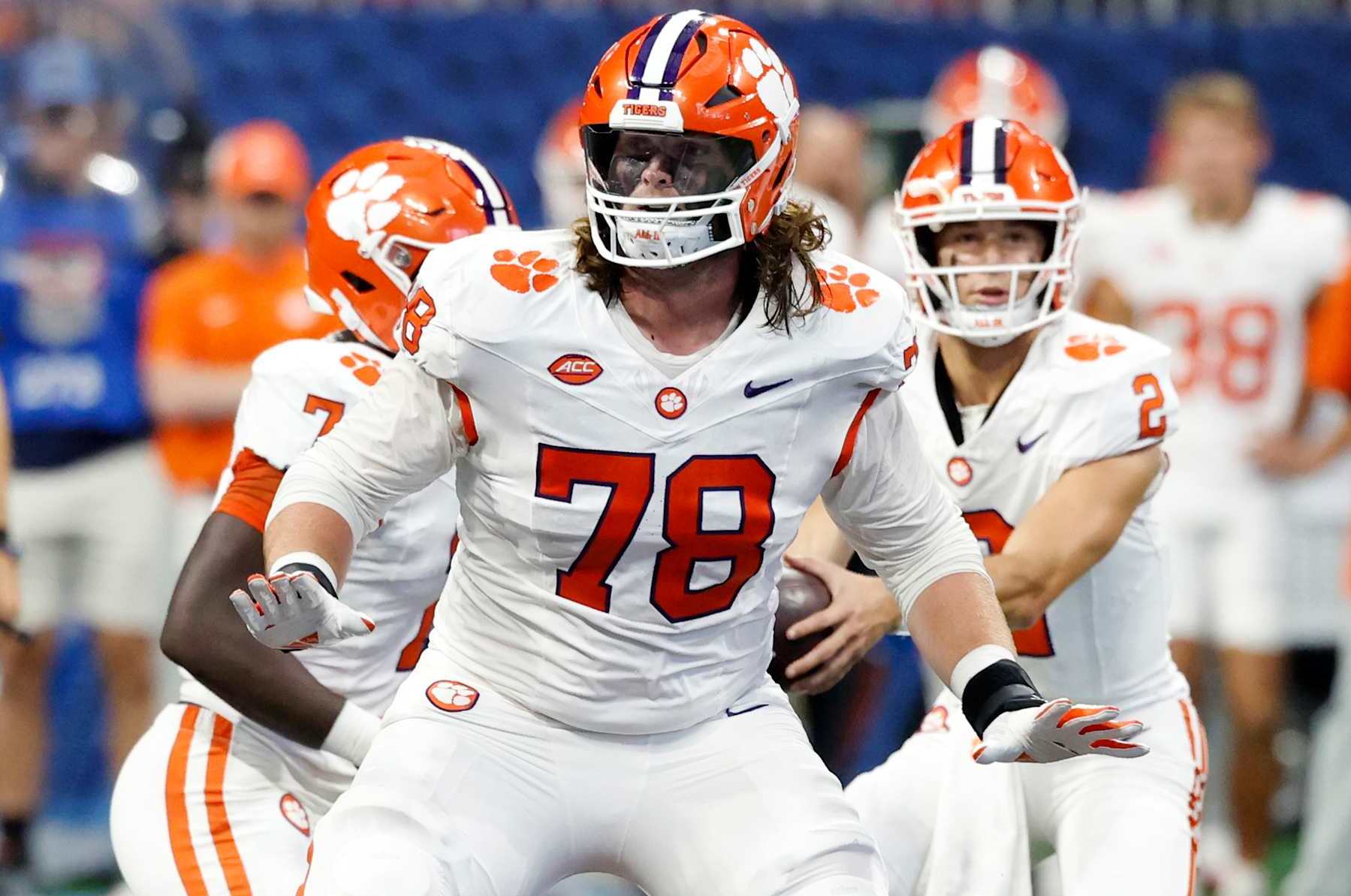 ATLANTA, GA - AUGUST 31: Clemson Tigers offensive lineman Blake Miller (78) blocks during the AFLAC Kickoff college football game against the Georgia Bulldogs on August 31, 2024 at Mercedes-Benz Stadium in Atlanta, Georgia. (Photo by Joe Robbins/Icon Sportswire via Getty Images)