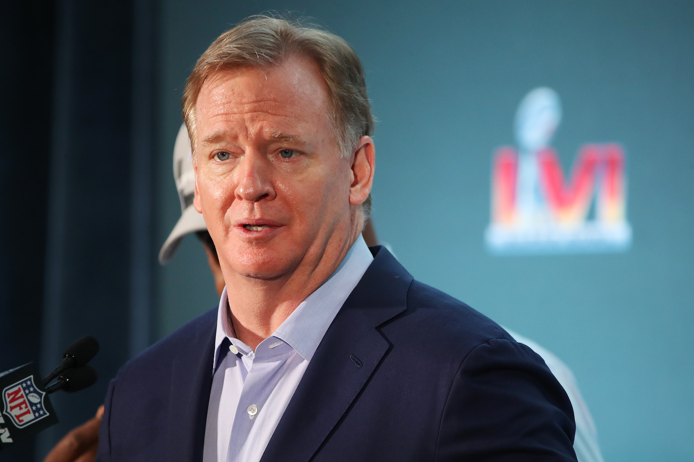 Roger Goodell Meets with Civil Rights Leaders to Discuss NFL's Hiring Practices thumbnail