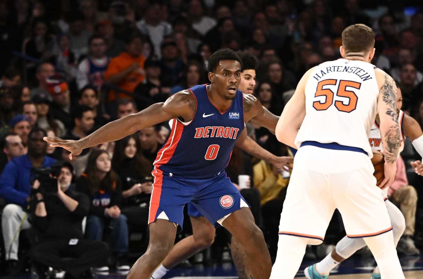 NEW YORK, NY - NOVEMBER 30: Jalen Duren #0 of the Detroit Pistons plays defense against the New York Knicks on November 30, 2023 at Madison Square Garden in New York City, New York. NOTE TO USER: User expressly acknowledges and agrees that, by downloading and or using this photograph, User is consenting to the terms and conditions of the Getty Images License Agreement. Mandatory Copyright Notice: Copyright 2023 NBAE (Photo by David Dow/NBAE via Getty Images)