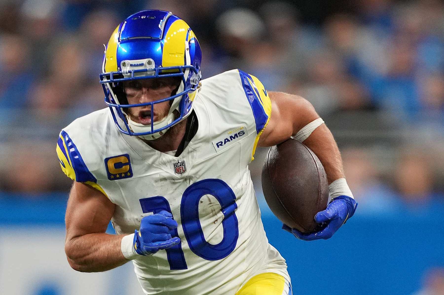 DETROIT, MICHIGAN - SEPTEMBER 08: Cooper Kupp #10 of the Los Angeles Rams runs with the ball against the Detroit Lions at Ford Field on September 08, 2024 in Detroit, Michigan. (Photo by Nic Antaya/Getty Images)