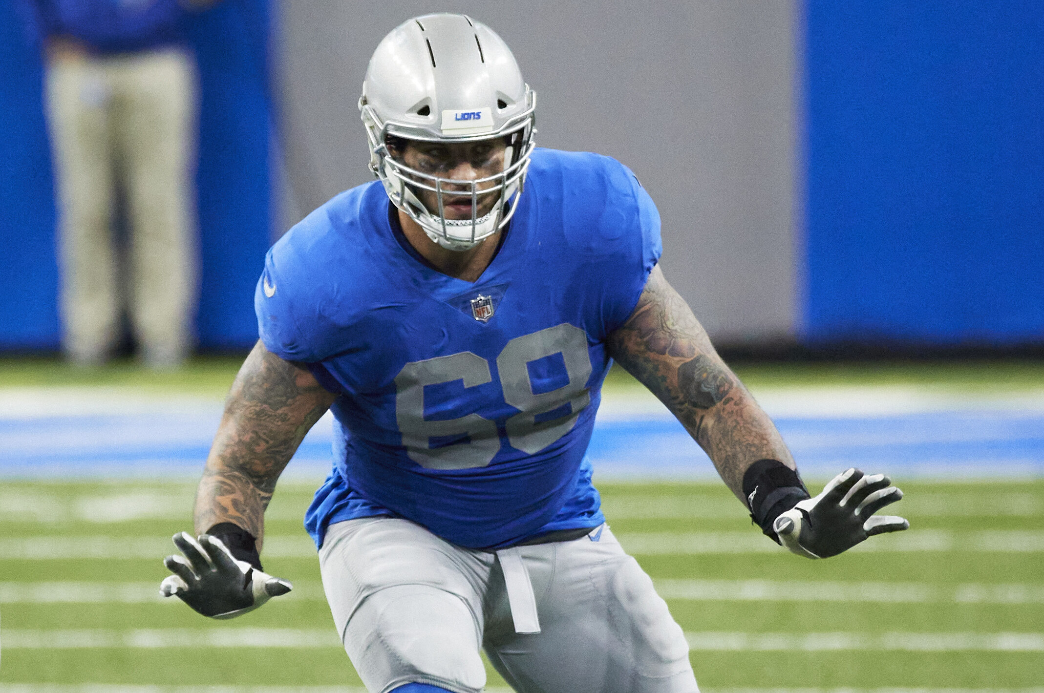 Detroit Lions LT Taylor Decker could be out 'a little bit' with finger  injury, surgery possible 