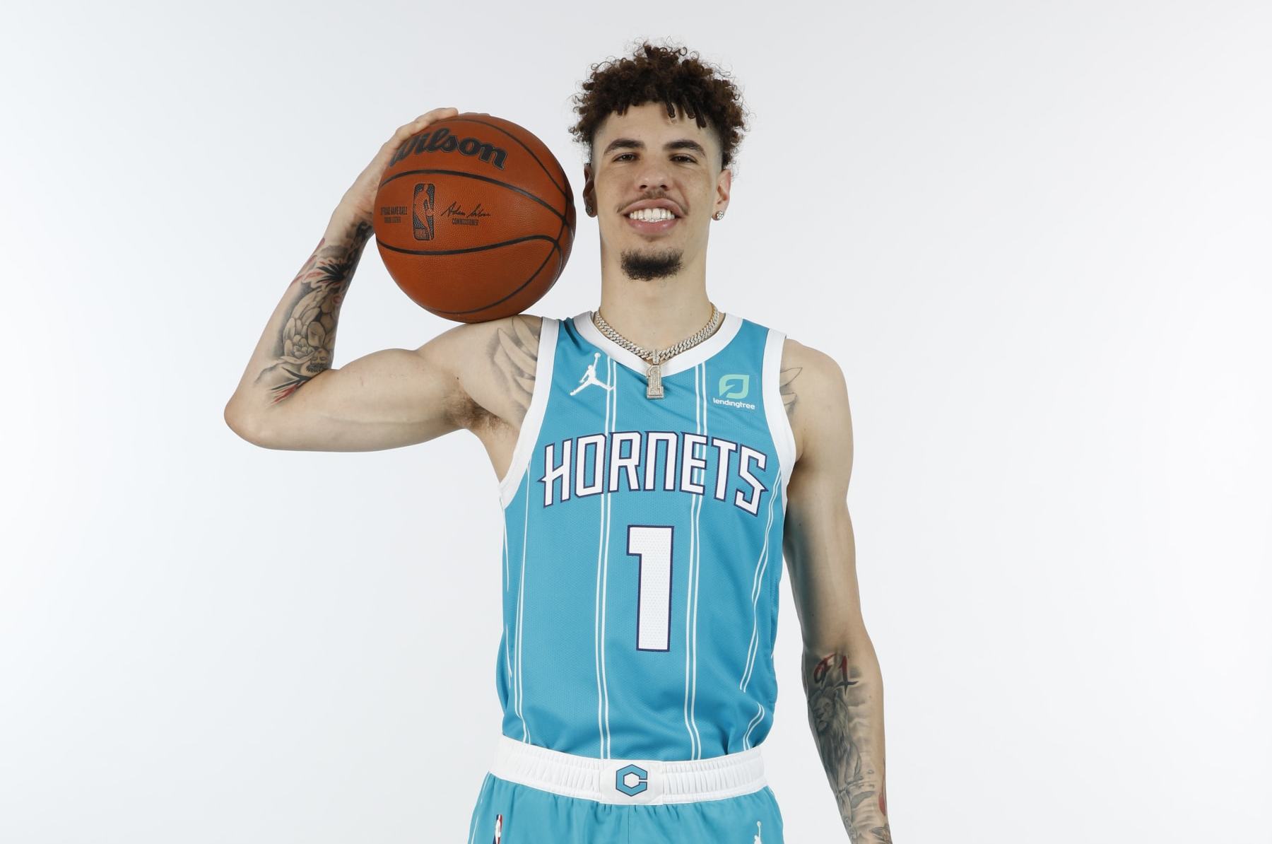 LaMelo Ball Finally Wears No. 1 Jersey For Hornets