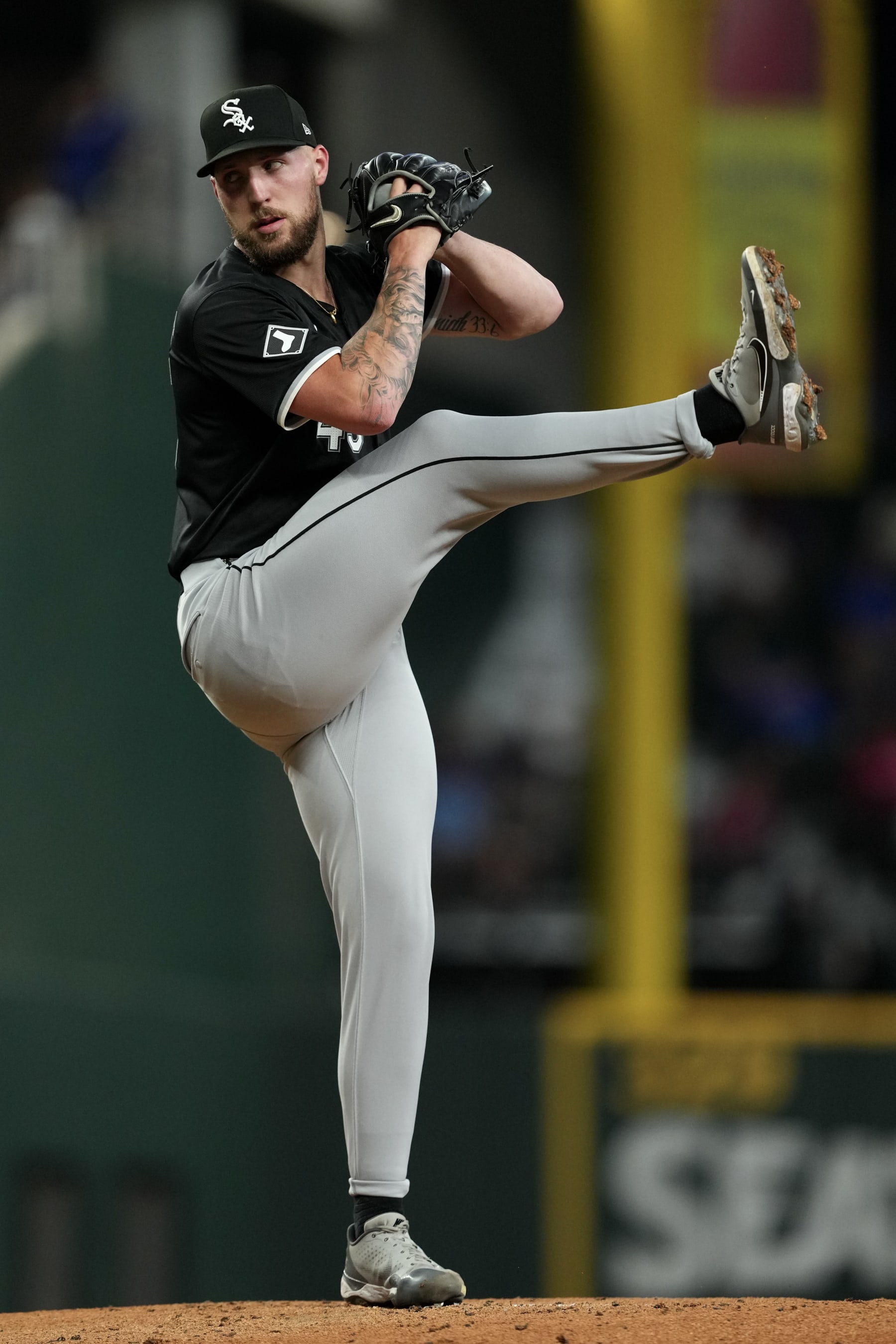 ARLINGTON, TEXAS - JULY 23: Garrett Crochet #45 of the Chicago White Sox pitches during the first inning against the Texas Rangers at Globe Life Field on July 23, 2024 in Arlington, Texas. (Photo by Sam Hodde/Getty Images)