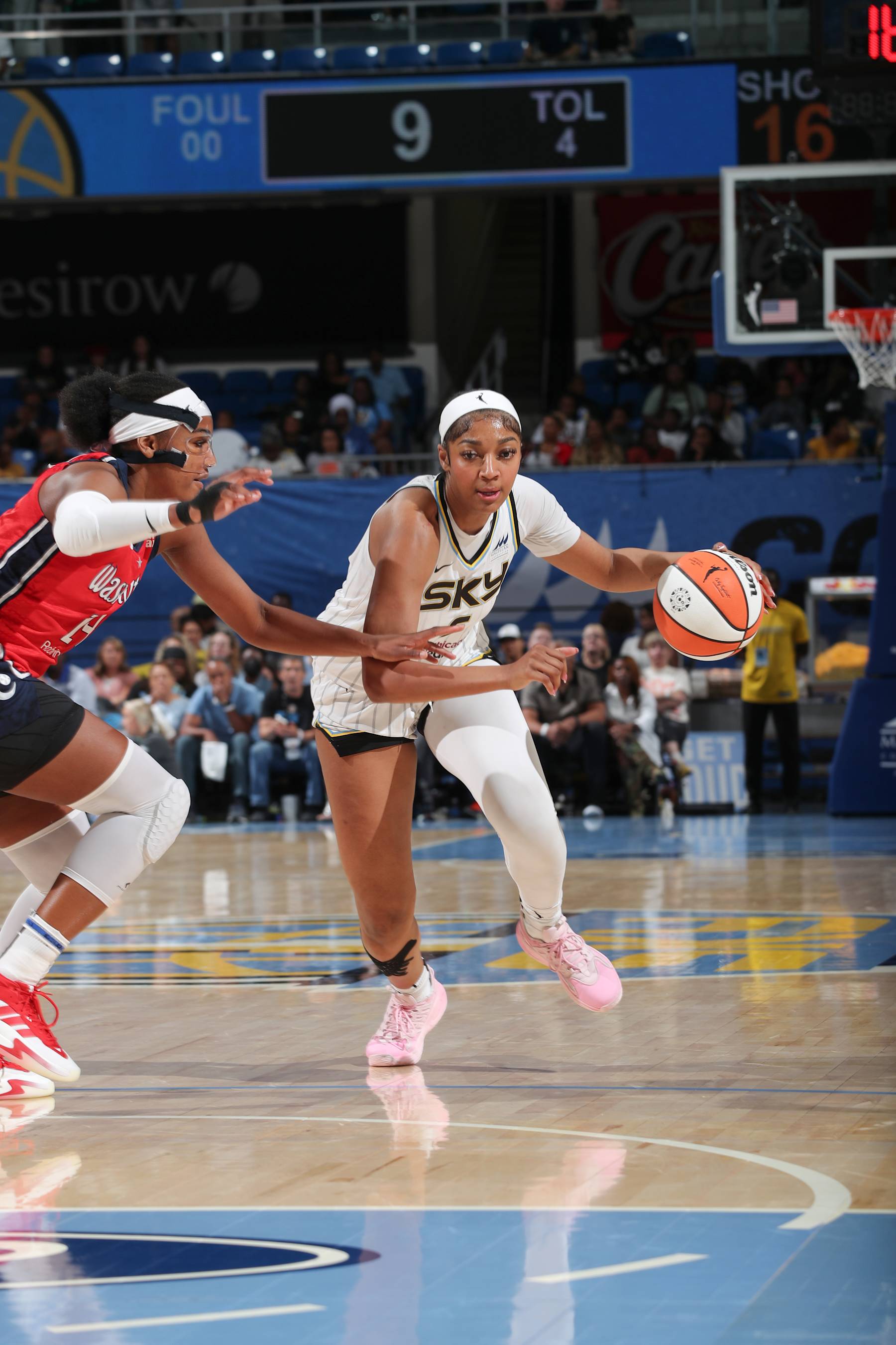 CHICAGO, IL-  AUGUST 28:  Angel Reese #5 of the Chicago Sky goes to the basket during the game on August 28, 2024 at the Wintrust Arena in Chicago, IL. NOTE TO USER: User expressly acknowledges and agrees that, by downloading and or using this photograph, User is consenting to the terms and conditions of the Getty Images License Agreement. Mandatory Copyright Notice: Copyright 2024 NBAE (Photo by Gary Dineen/NBAE via Getty Images)
