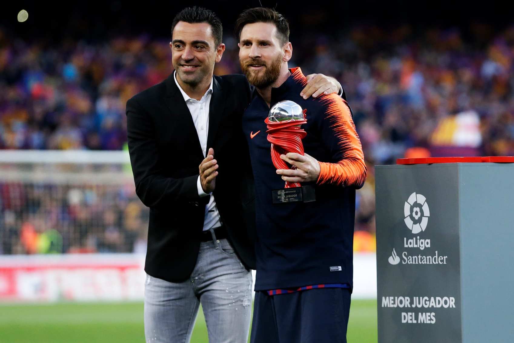 BARCELONA, SPAIN - MAY 20: (L-R) Xavi, Lionel Messi of FC Barcelona  during the La Liga Santander  match between FC Barcelona v Real Sociedad at the Camp Nou on May 20, 2018 in Barcelona Spain (Photo by Jeroen Meuwsen/Soccrates/Getty Images)