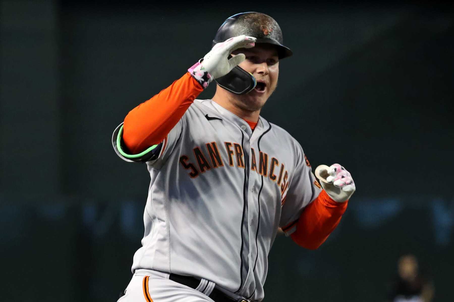 PHOENIX, AZ - SEPTEMBER 19: San Francisco Giants designated hitter Joc Pederson (23) celebrates a homerun during a baseball game between the San Francisco Giants and the Arizona Diamondbacks on September 19th, 2023, at Chase Field in Phoenix, AZ. (Photo by Zac BonDurant/Icon Sportswire via Getty Images)